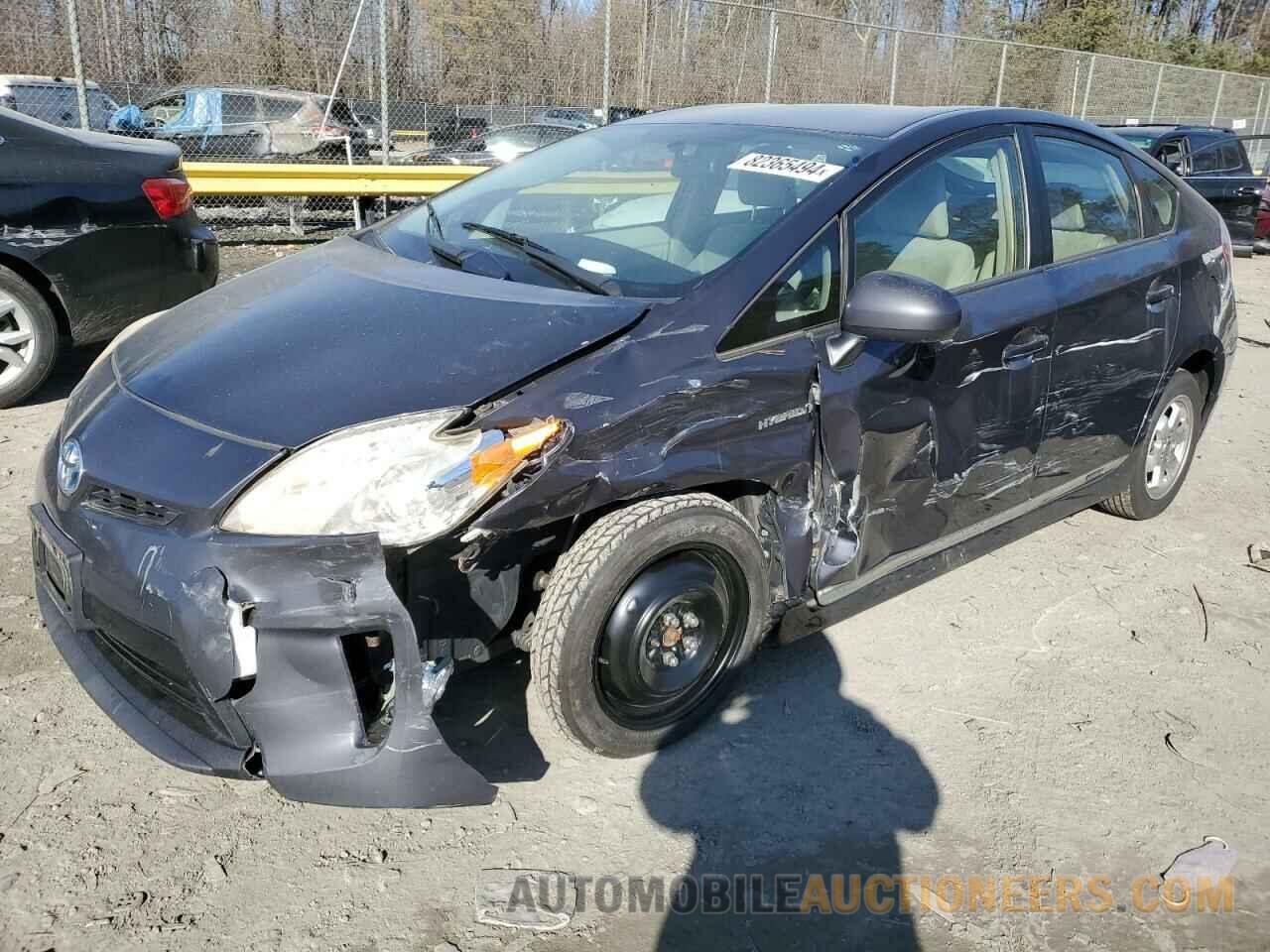 JTDKN3DU7E1768665 TOYOTA PRIUS 2014