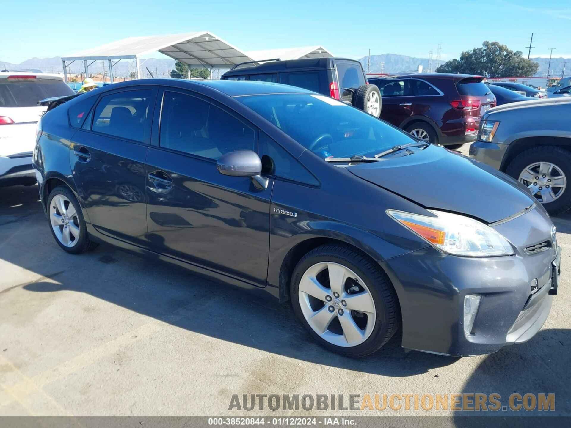 JTDKN3DU7F0430786 TOYOTA PRIUS 2015