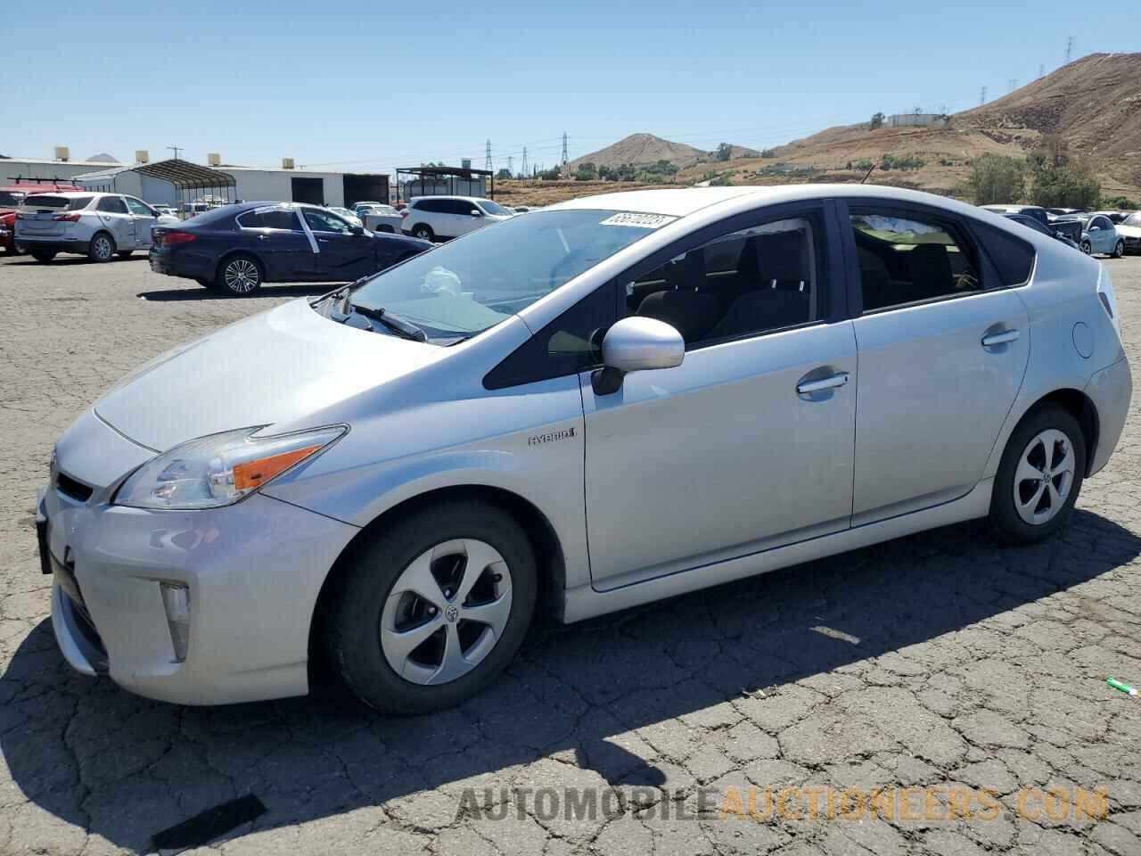 JTDKN3DU7F0458264 TOYOTA PRIUS 2015