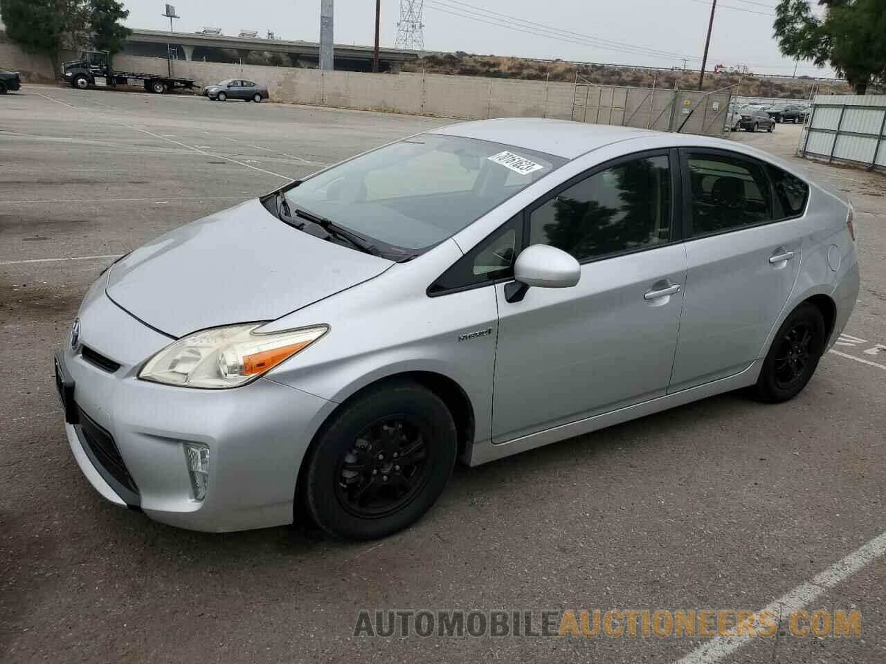 JTDKN3DU7F0460483 TOYOTA PRIUS 2015