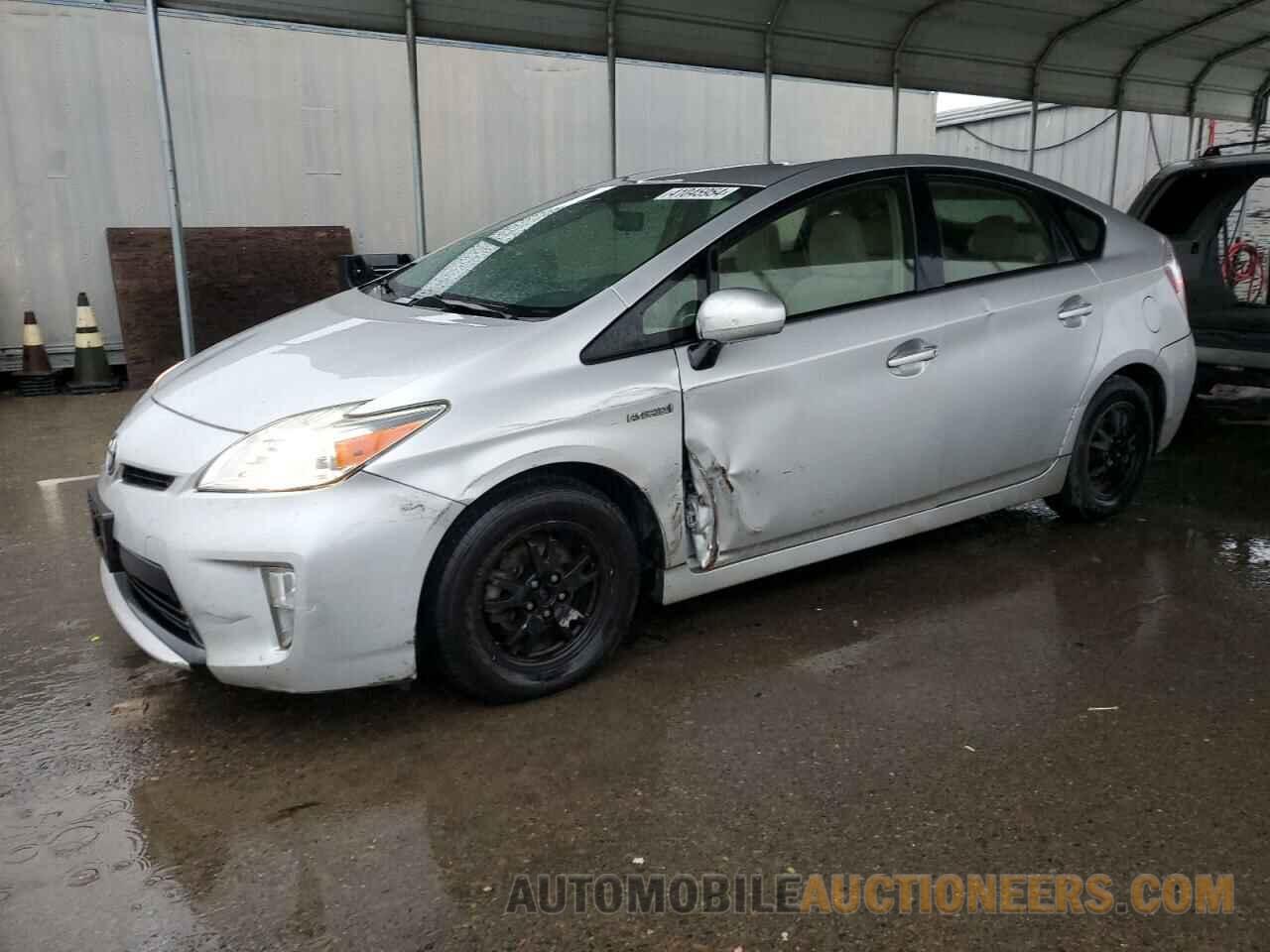 JTDKN3DU7F0461245 TOYOTA PRIUS 2015