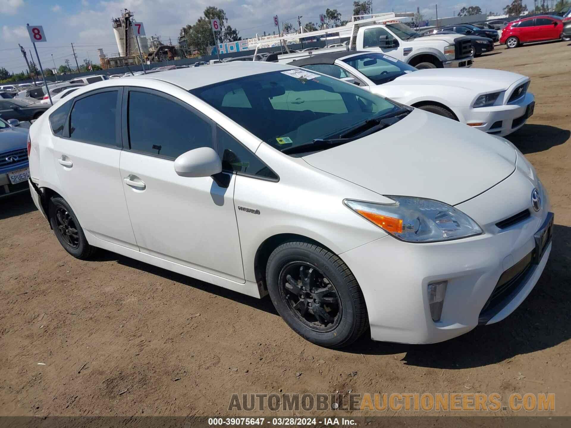 JTDKN3DU7F0471953 TOYOTA PRIUS 2015