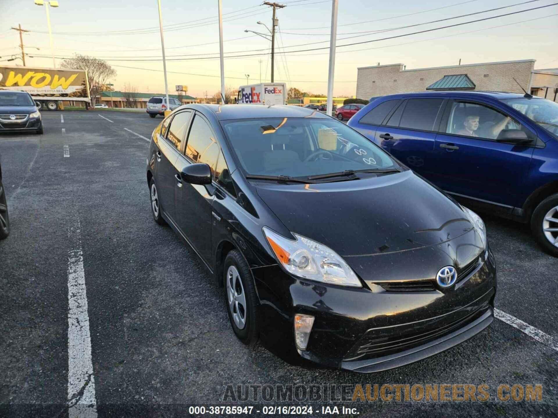 JTDKN3DU7F1885714 TOYOTA PRIUS 2015