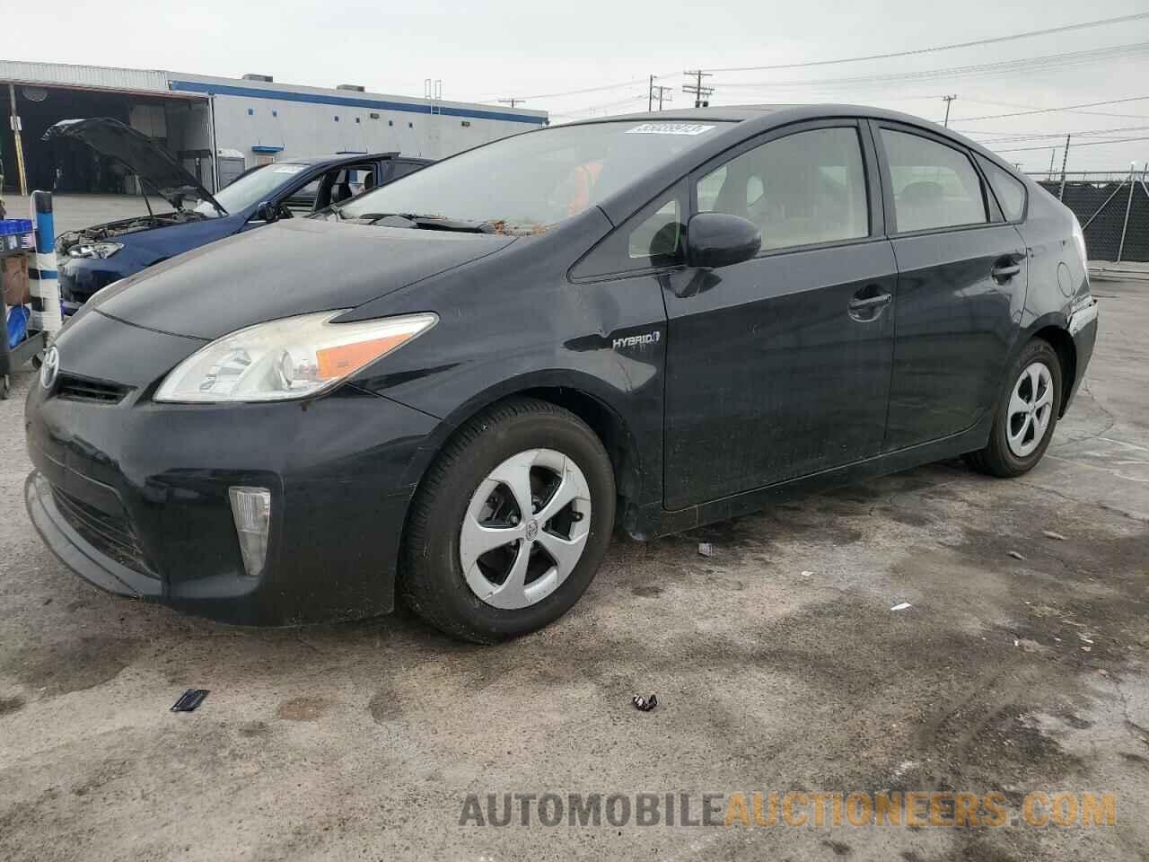 JTDKN3DU7F1901894 TOYOTA PRIUS 2015