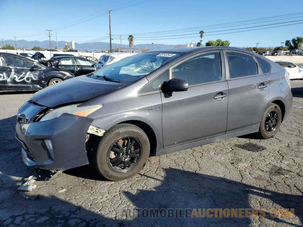 JTDKN3DU7F1905086 TOYOTA PRIUS 2015