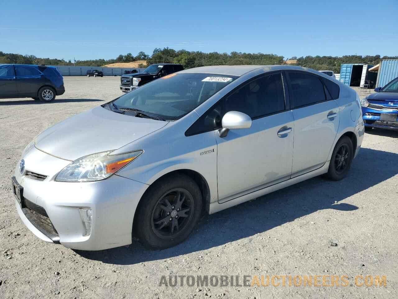 JTDKN3DU7F1908392 TOYOTA PRIUS 2015