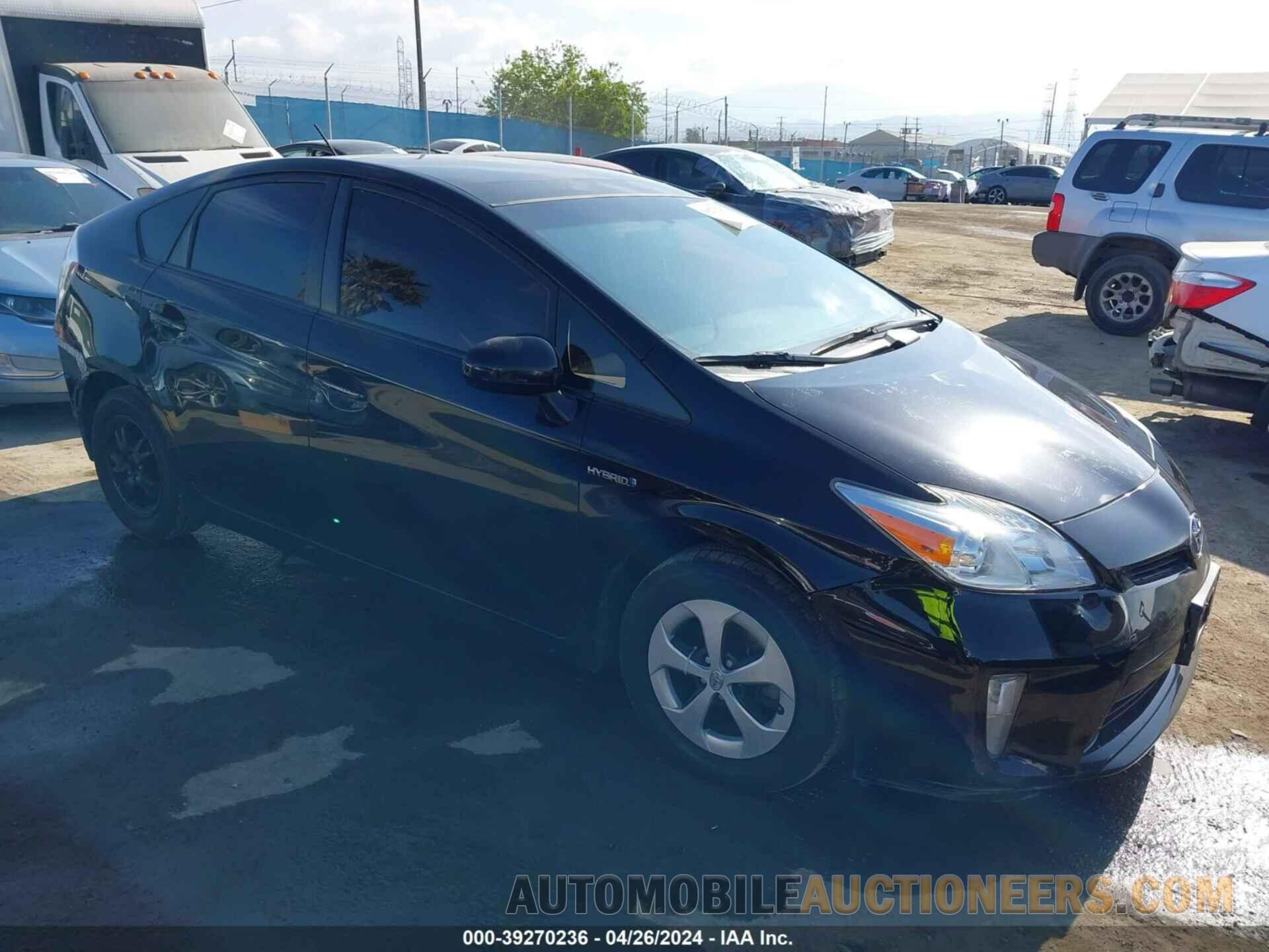 JTDKN3DU7F1911082 TOYOTA PRIUS 2015