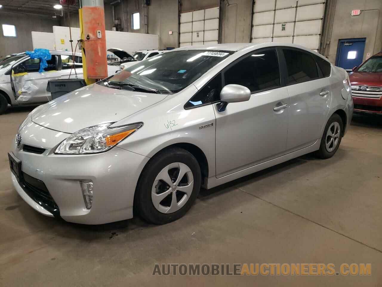 JTDKN3DU7F1921627 TOYOTA PRIUS 2015