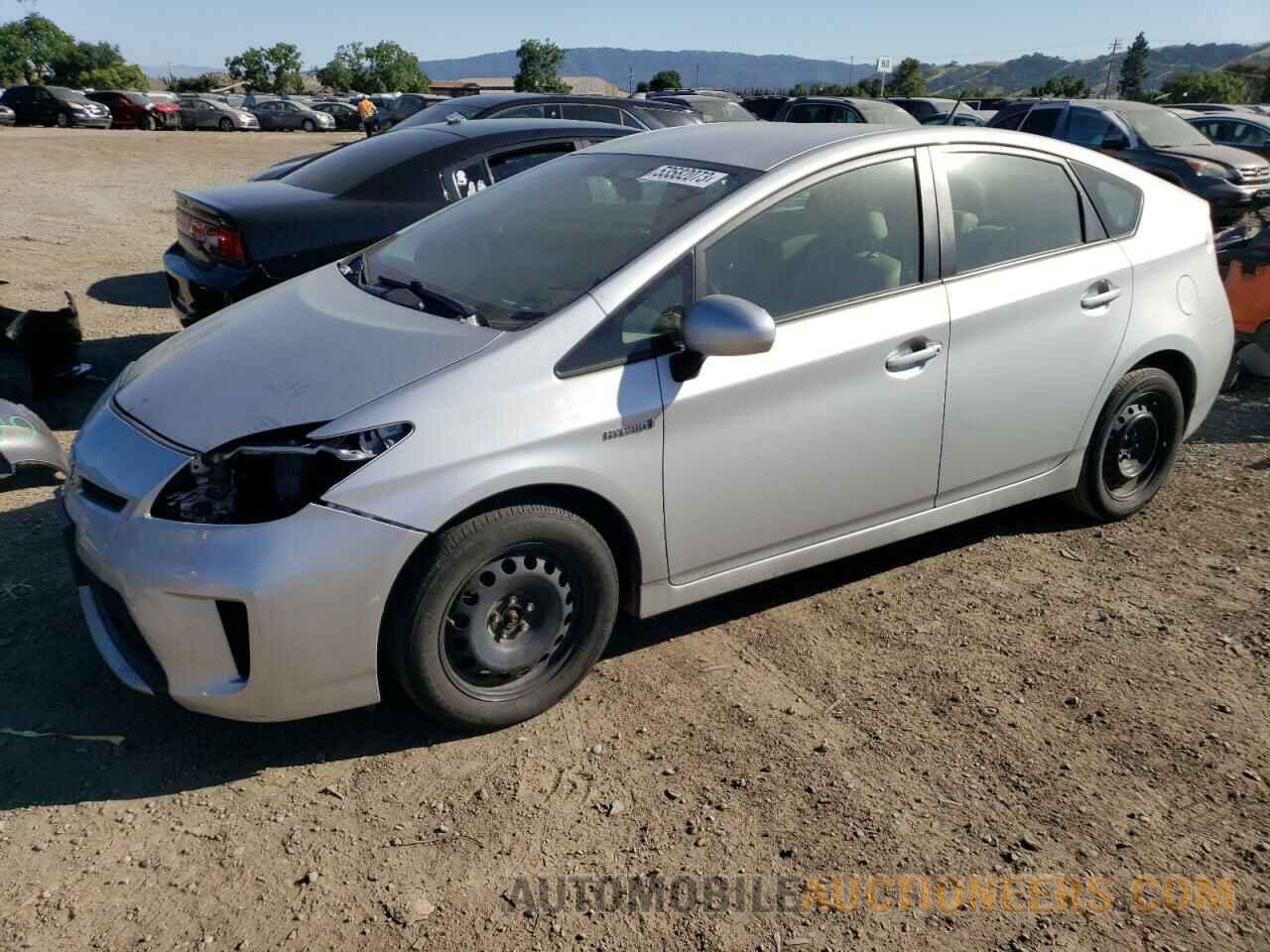 JTDKN3DU7F1923751 TOYOTA PRIUS 2015