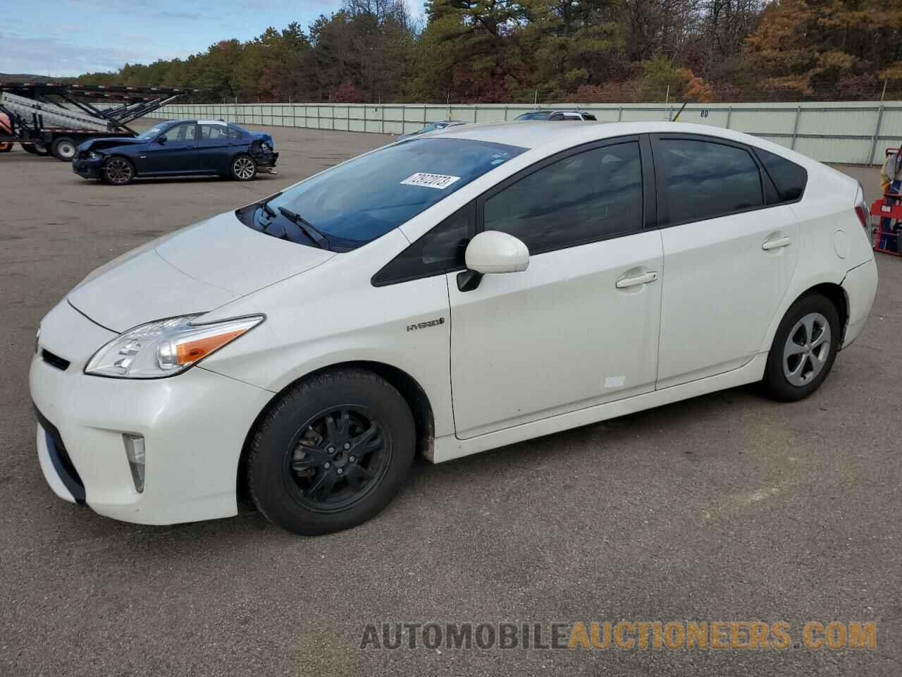 JTDKN3DU7F1945166 TOYOTA PRIUS 2015