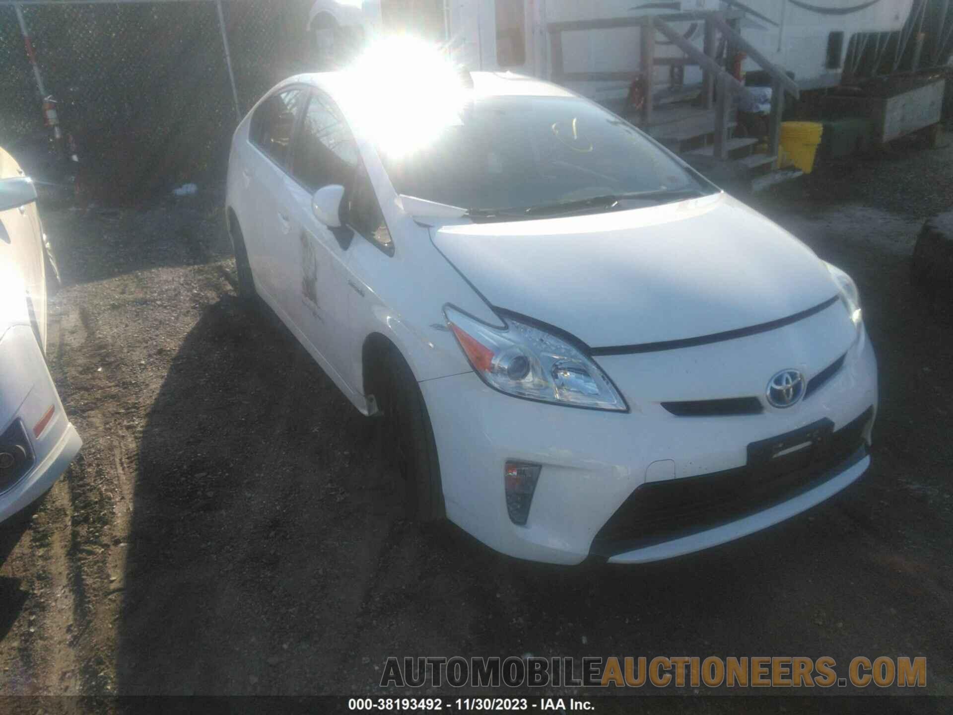 JTDKN3DU7F1950447 TOYOTA PRIUS 2015