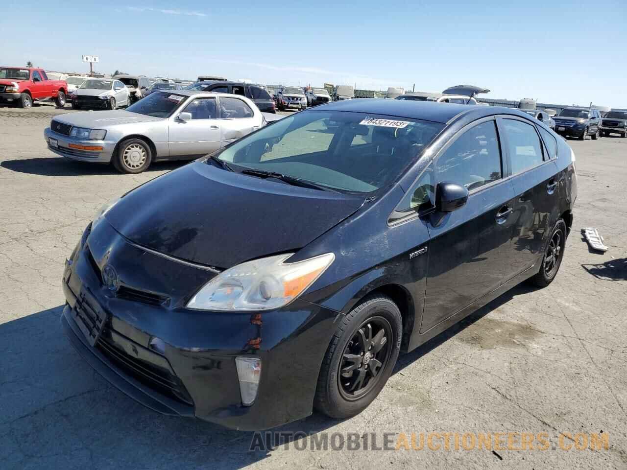 JTDKN3DU7F1966082 TOYOTA PRIUS 2015