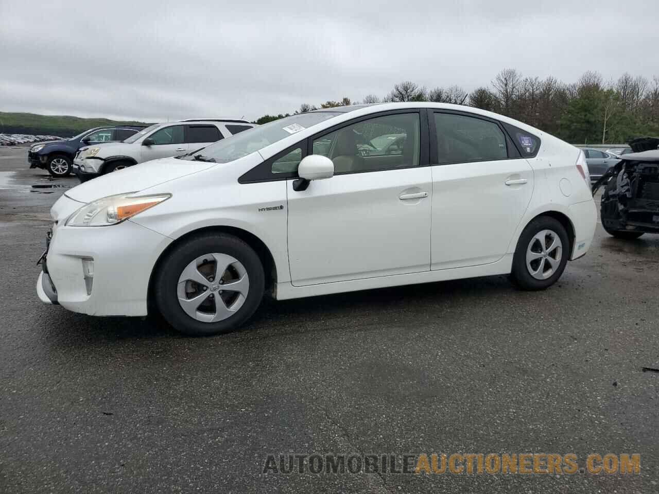 JTDKN3DU7F1969774 TOYOTA PRIUS 2015