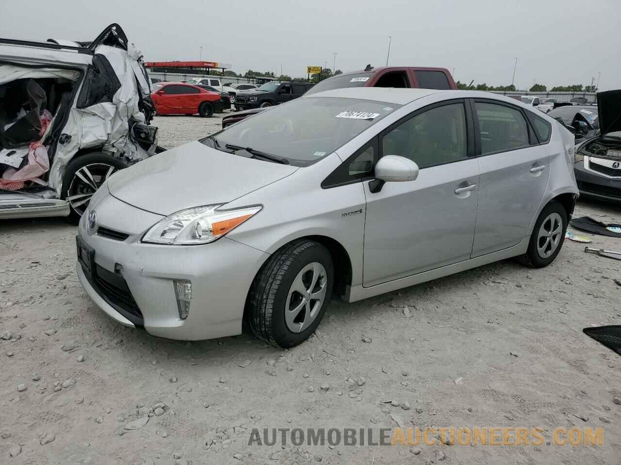 JTDKN3DU7F1982878 TOYOTA PRIUS 2015