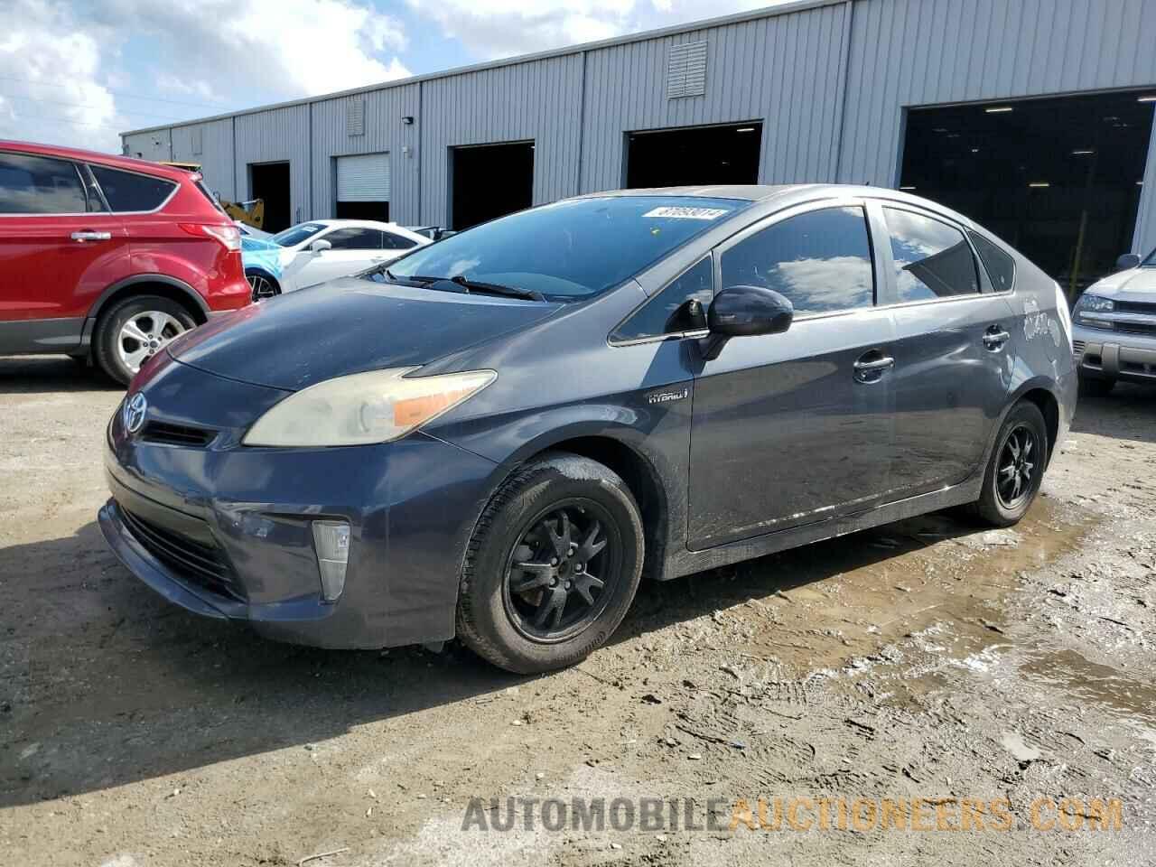 JTDKN3DU8D5654035 TOYOTA PRIUS 2013