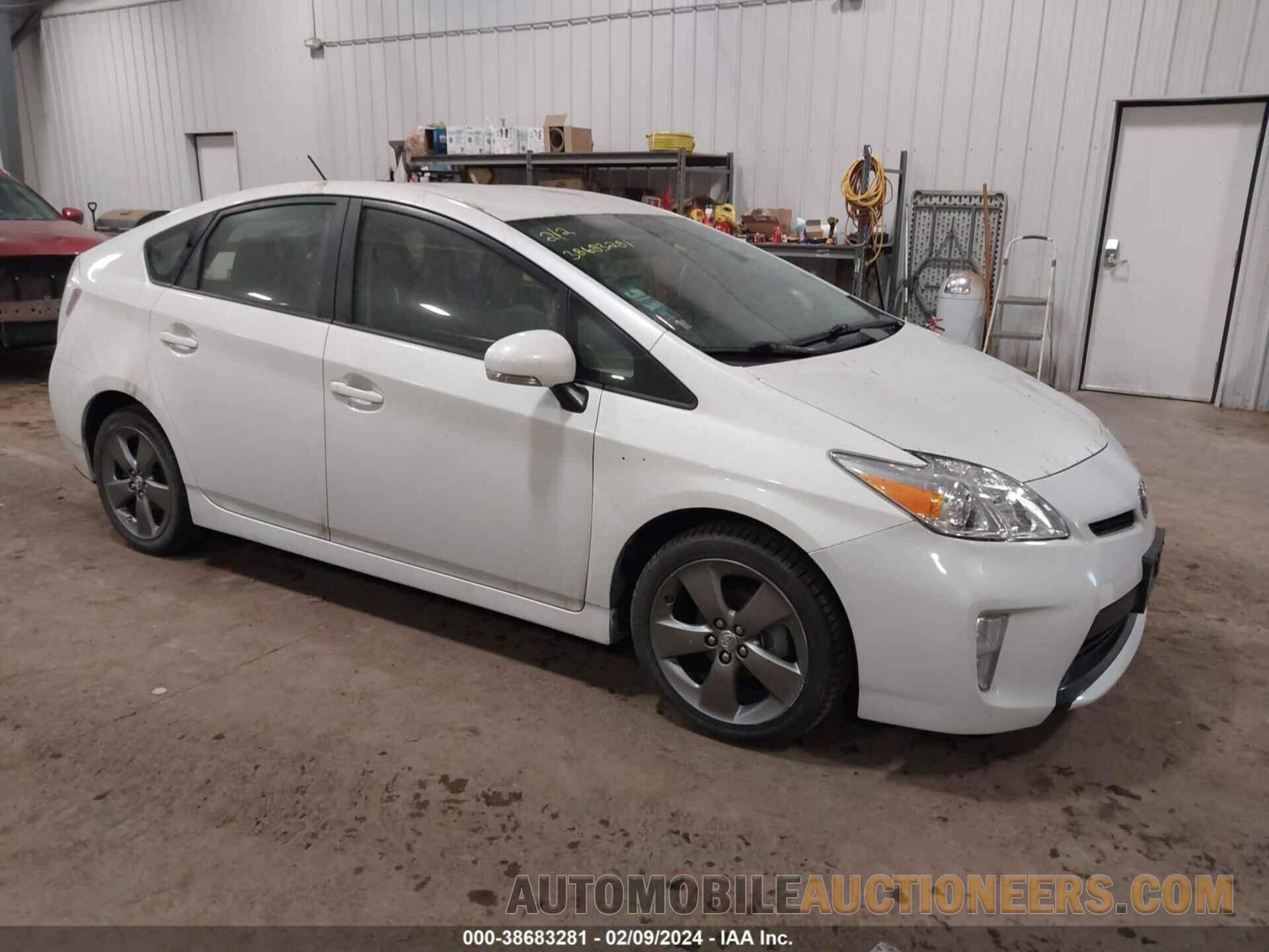 JTDKN3DU8F0406173 TOYOTA PRIUS 2015