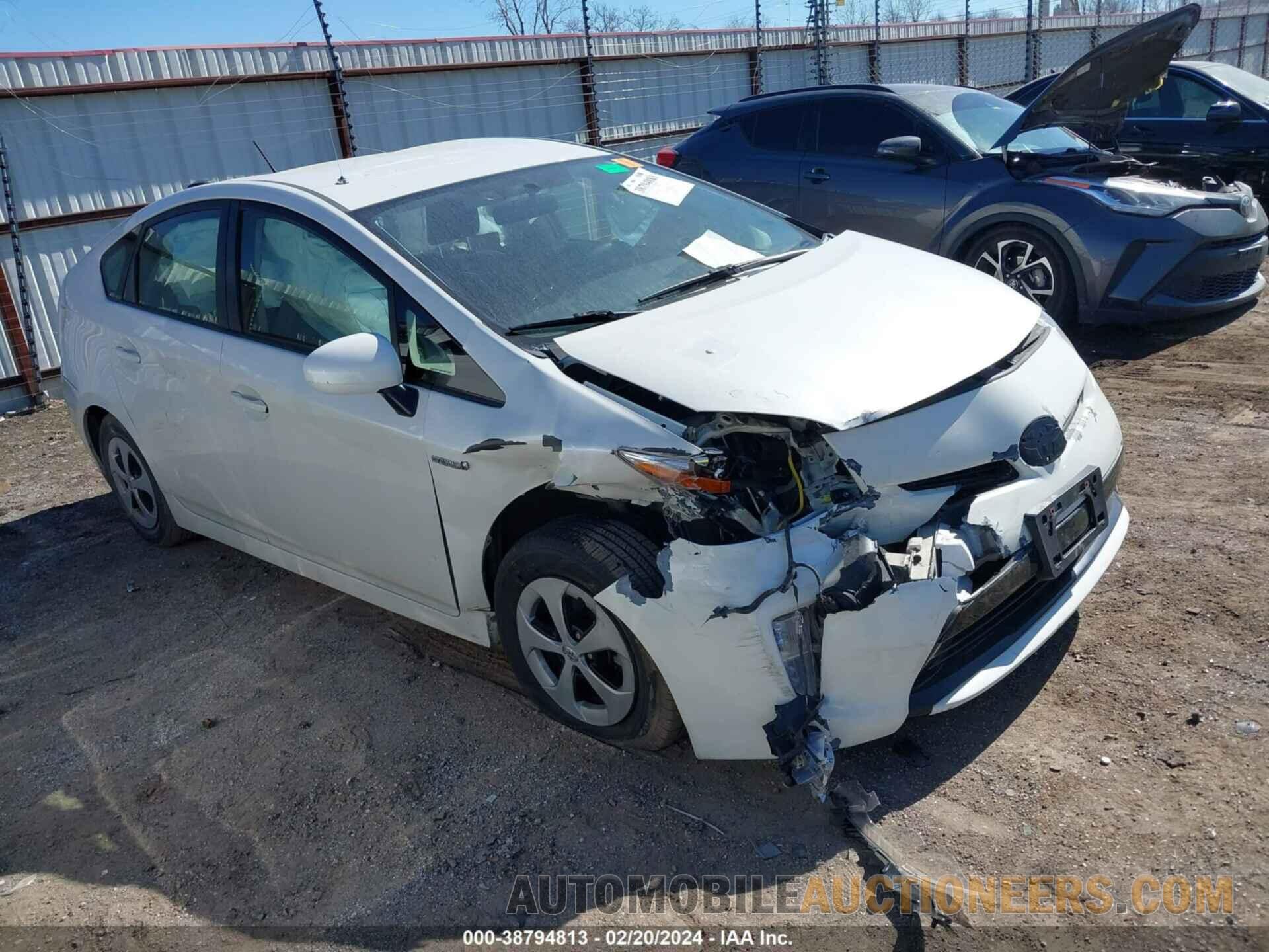 JTDKN3DU8F0408019 TOYOTA PRIUS 2015