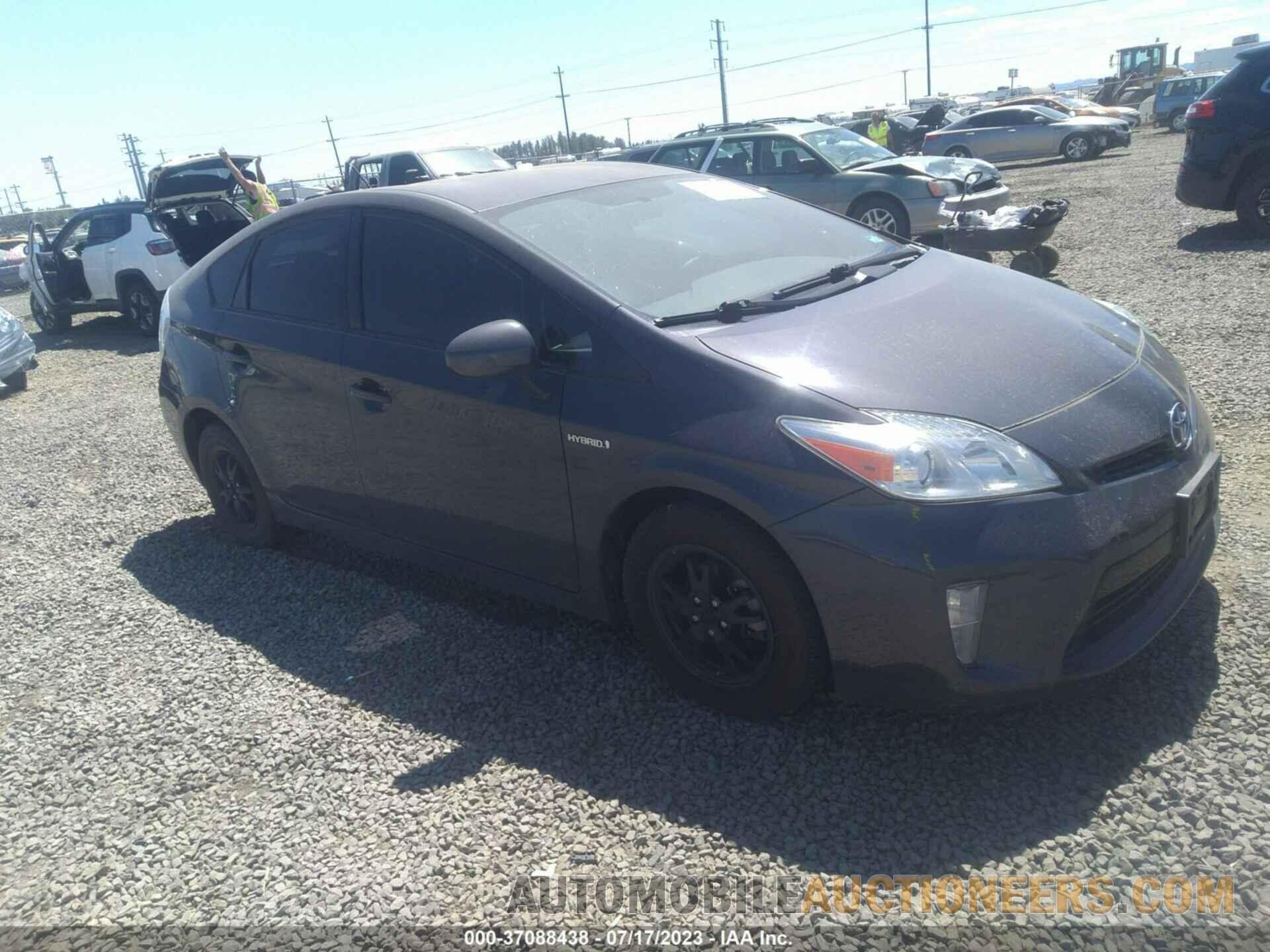 JTDKN3DU8F0415214 TOYOTA PRIUS 2015