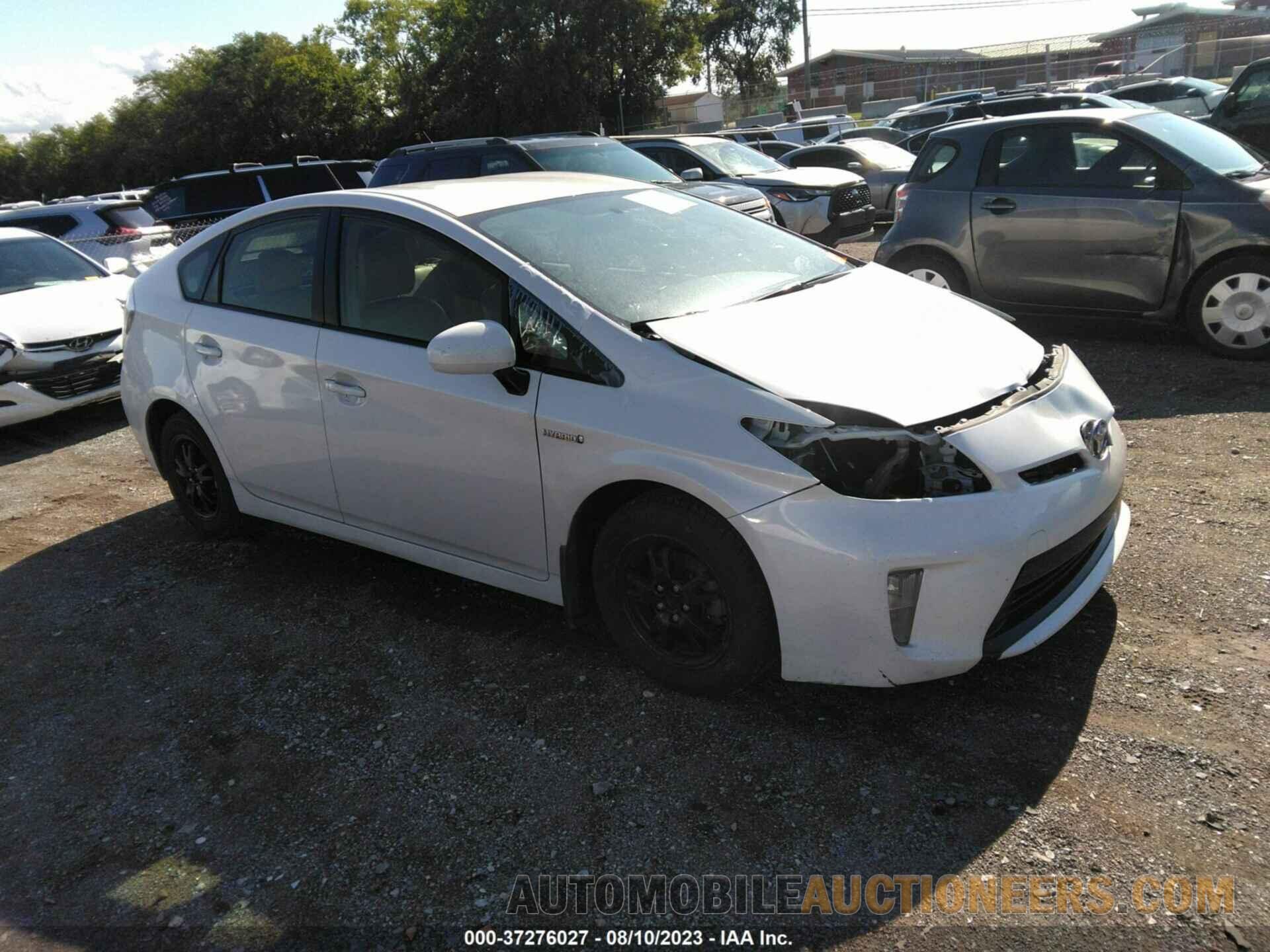 JTDKN3DU8F0417089 TOYOTA PRIUS 2015