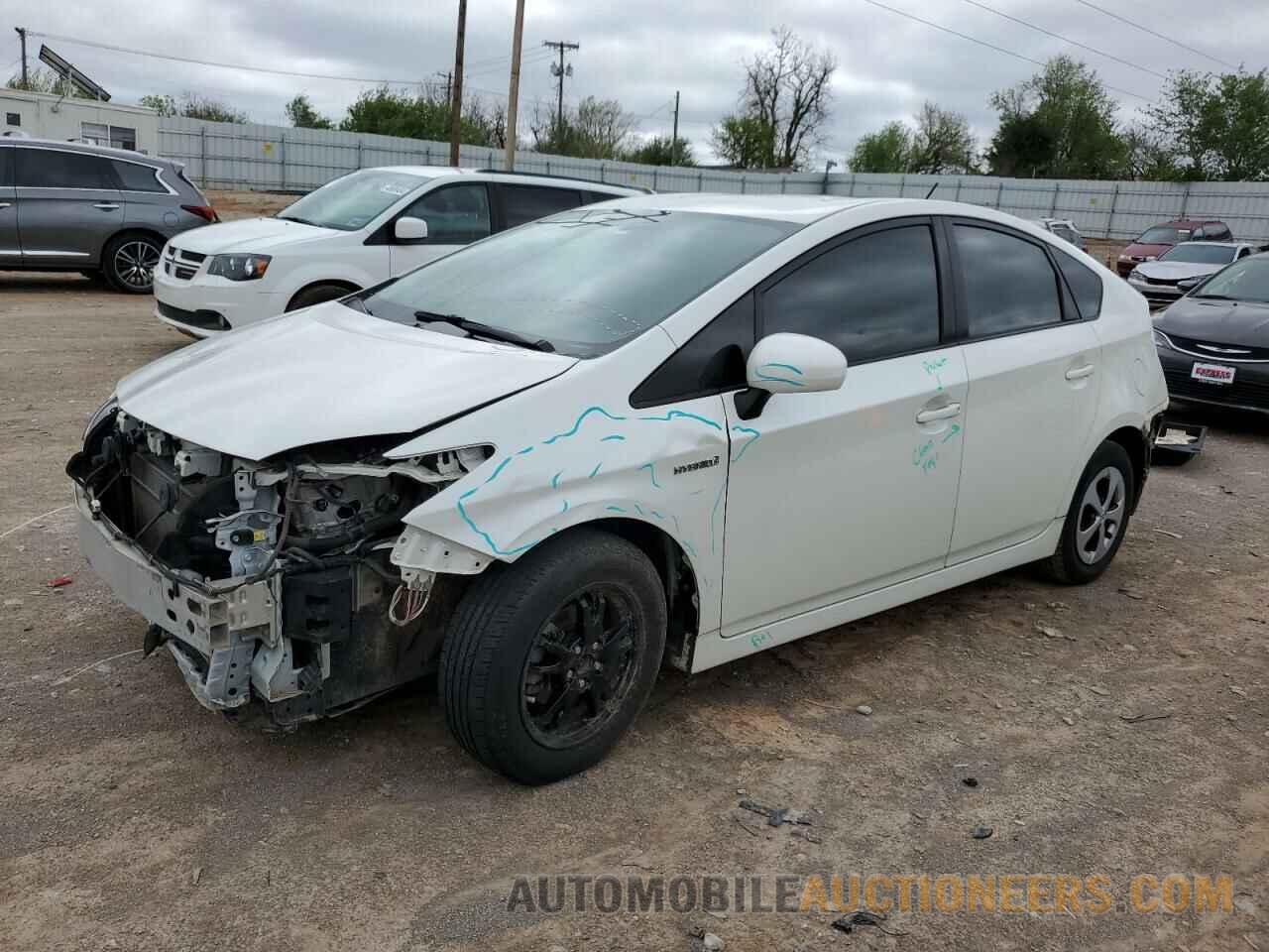 JTDKN3DU8F0422972 TOYOTA PRIUS 2015