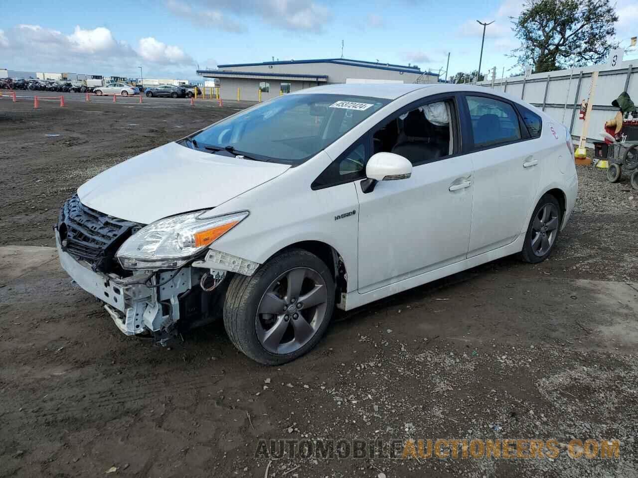 JTDKN3DU8F0425001 TOYOTA PRIUS 2015