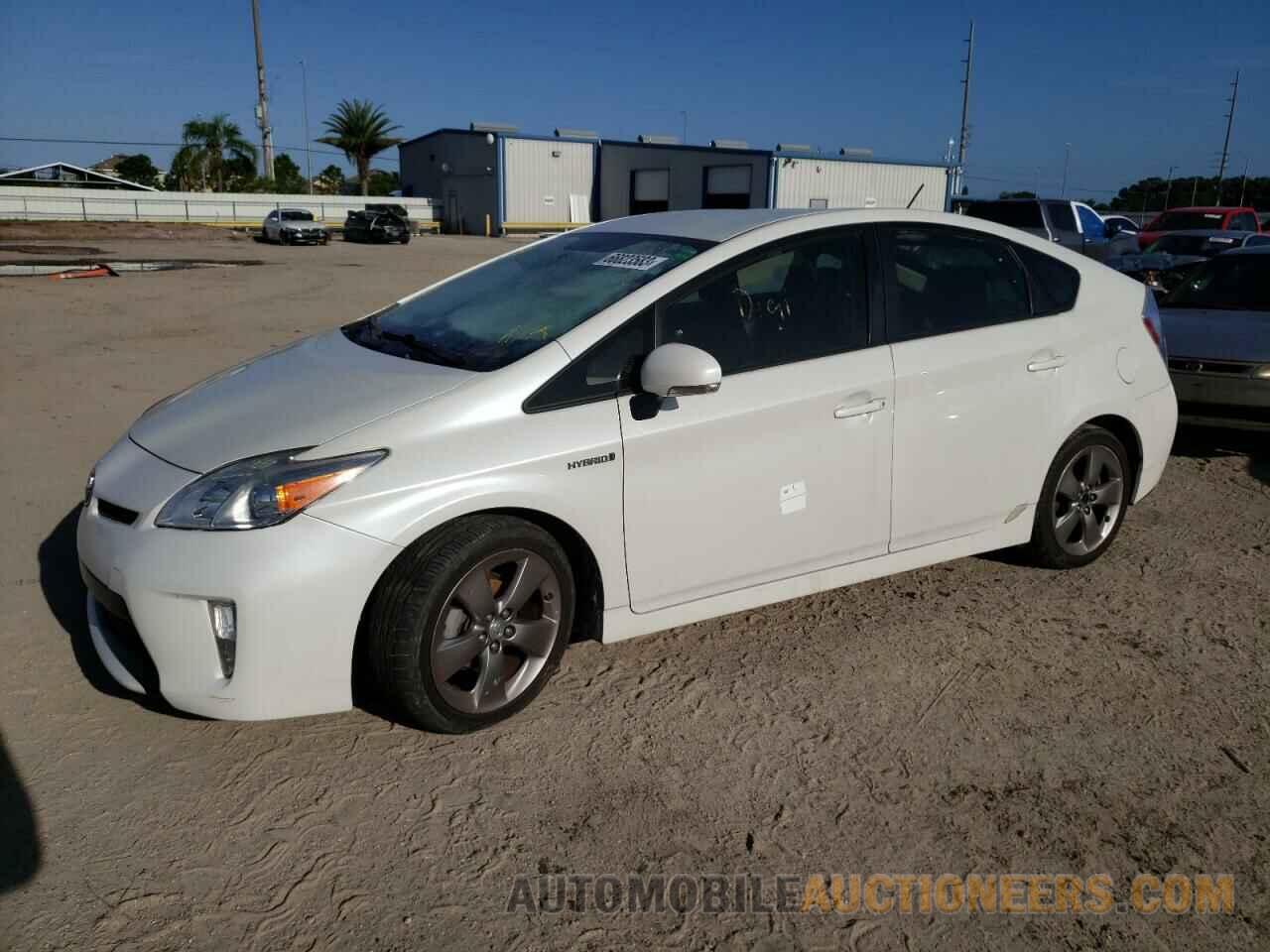 JTDKN3DU8F0427847 TOYOTA PRIUS 2015