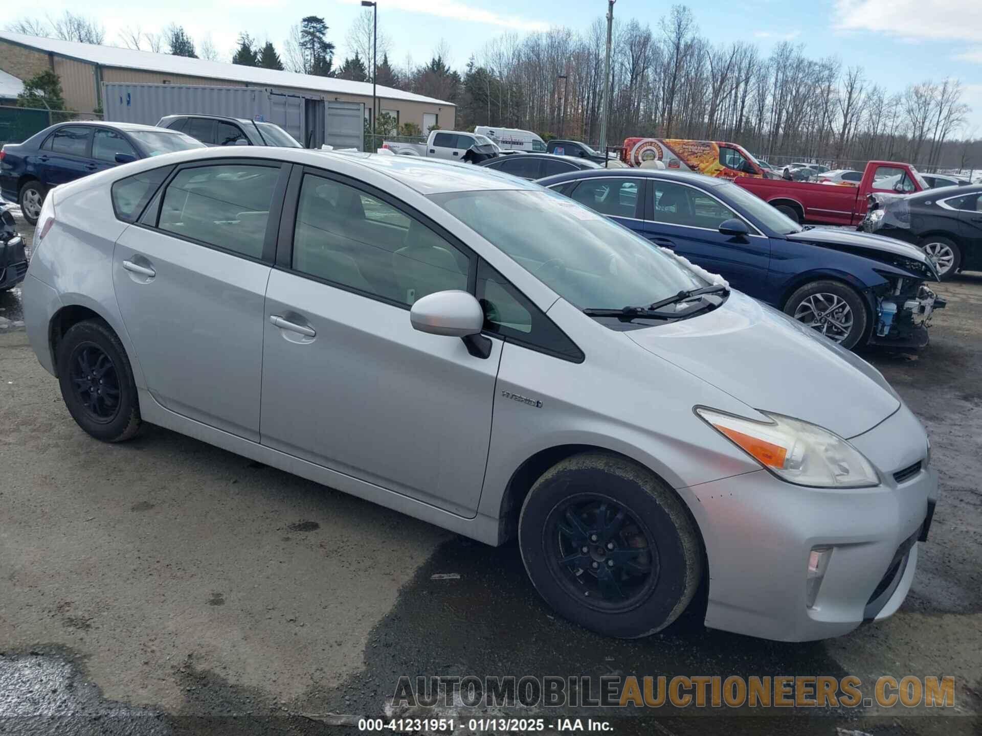 JTDKN3DU8F0434488 TOYOTA PRIUS 2015