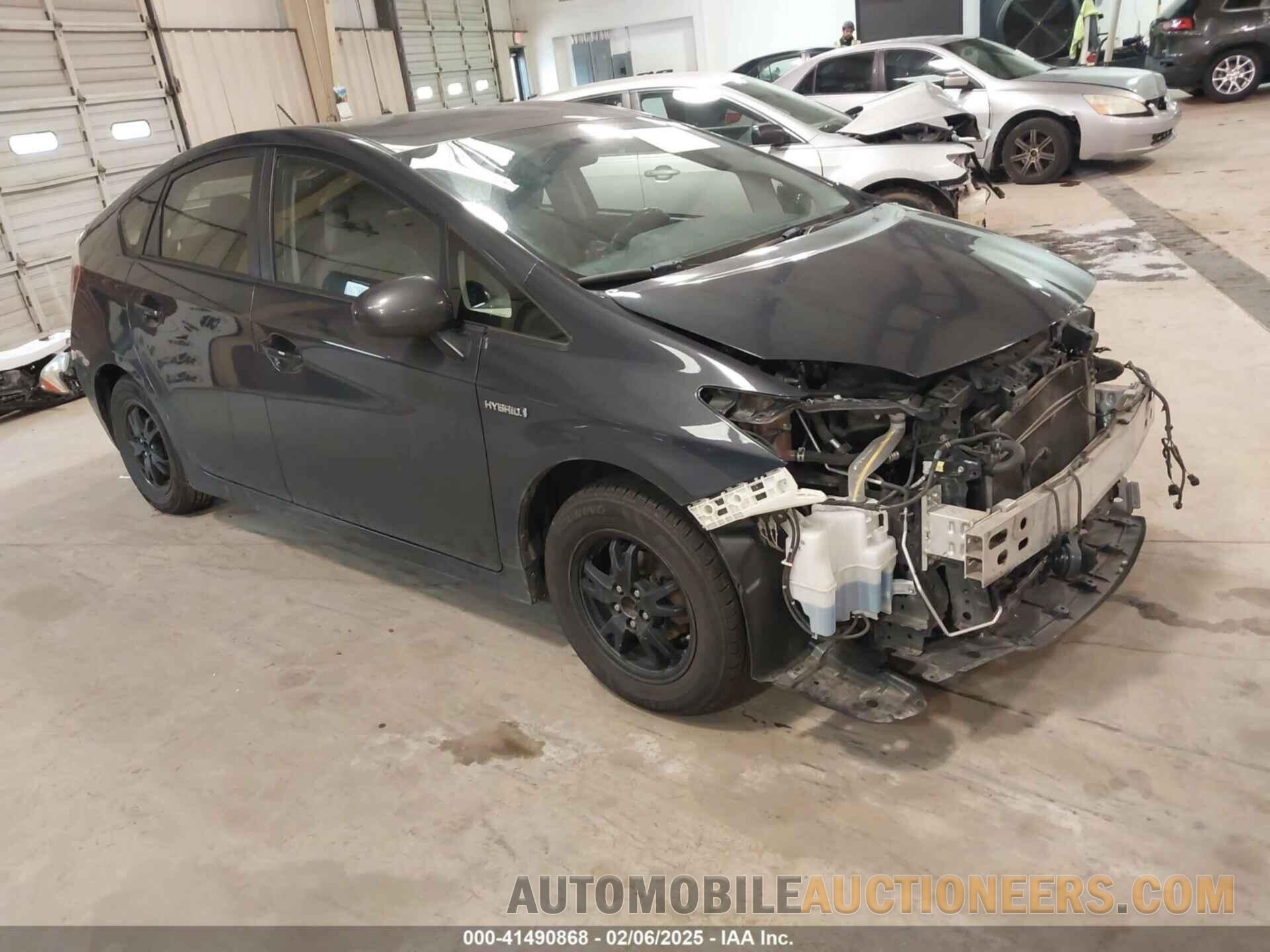 JTDKN3DU8F0452408 TOYOTA PRIUS 2015