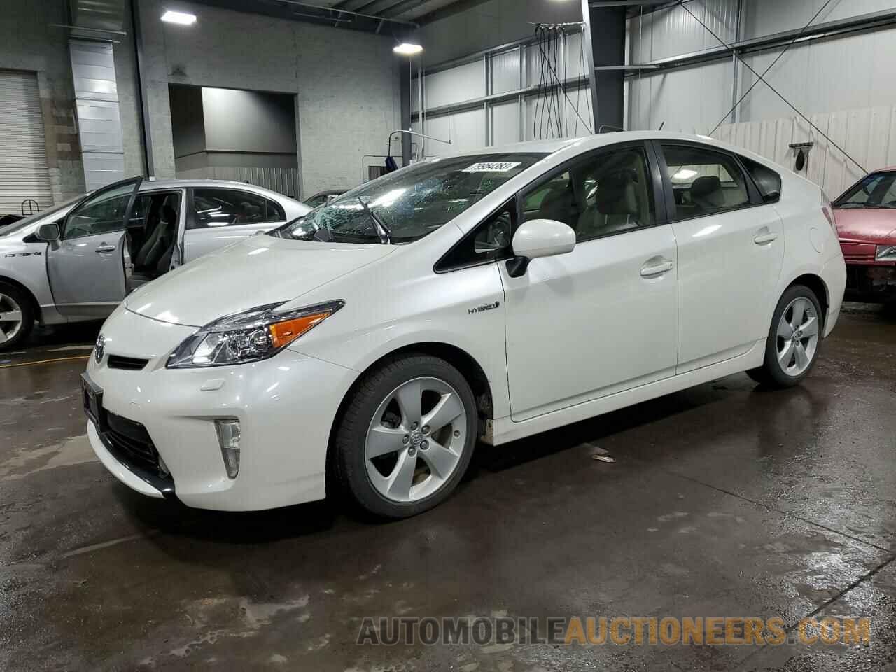 JTDKN3DU8F0464607 TOYOTA PRIUS 2015