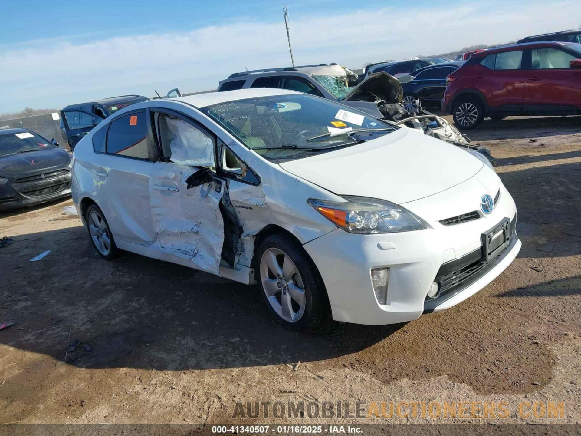 JTDKN3DU8F0465885 TOYOTA PRIUS 2015