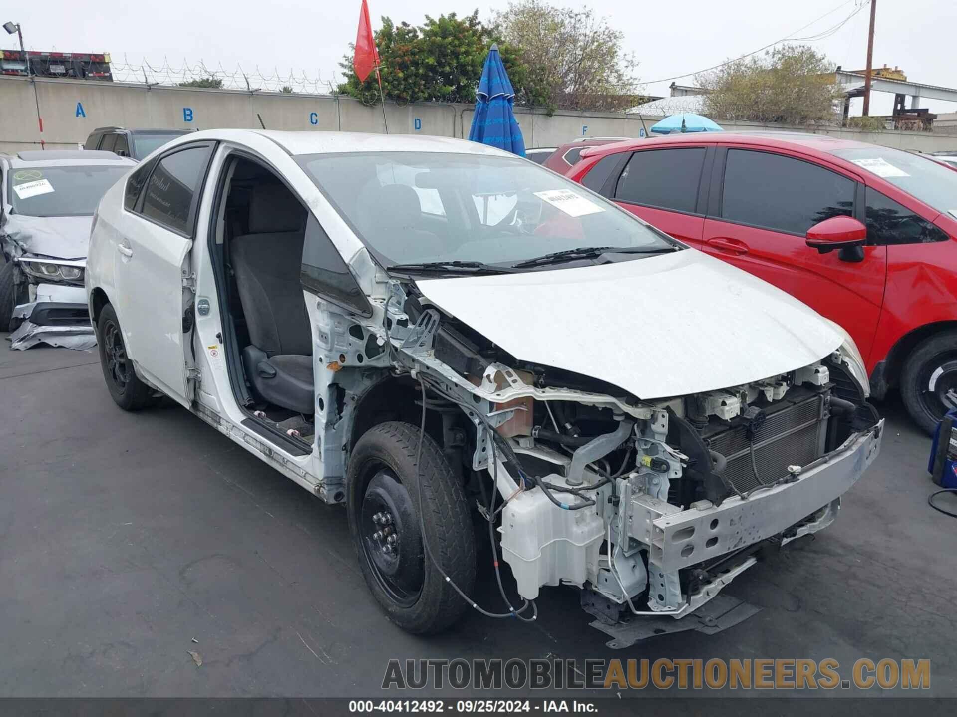 JTDKN3DU8F0470035 TOYOTA PRIUS 2015