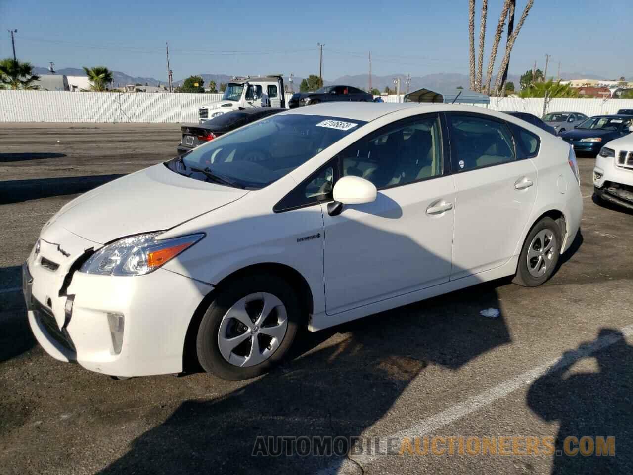 JTDKN3DU8F0482654 TOYOTA PRIUS 2015