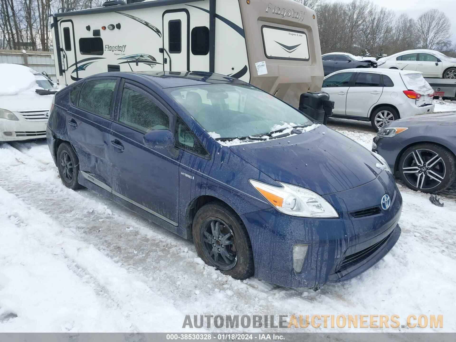 JTDKN3DU8F1869103 TOYOTA PRIUS 2015