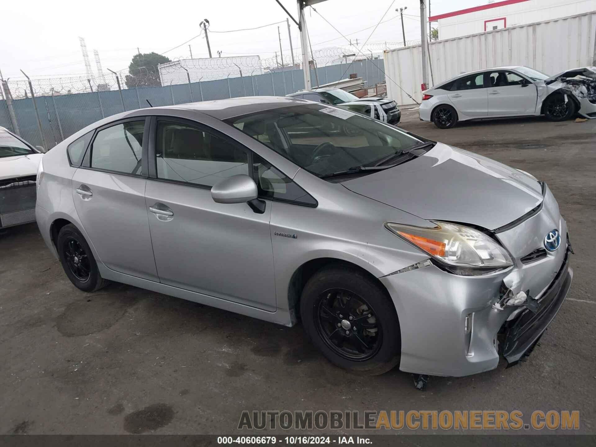 JTDKN3DU8F1879274 TOYOTA PRIUS 2015