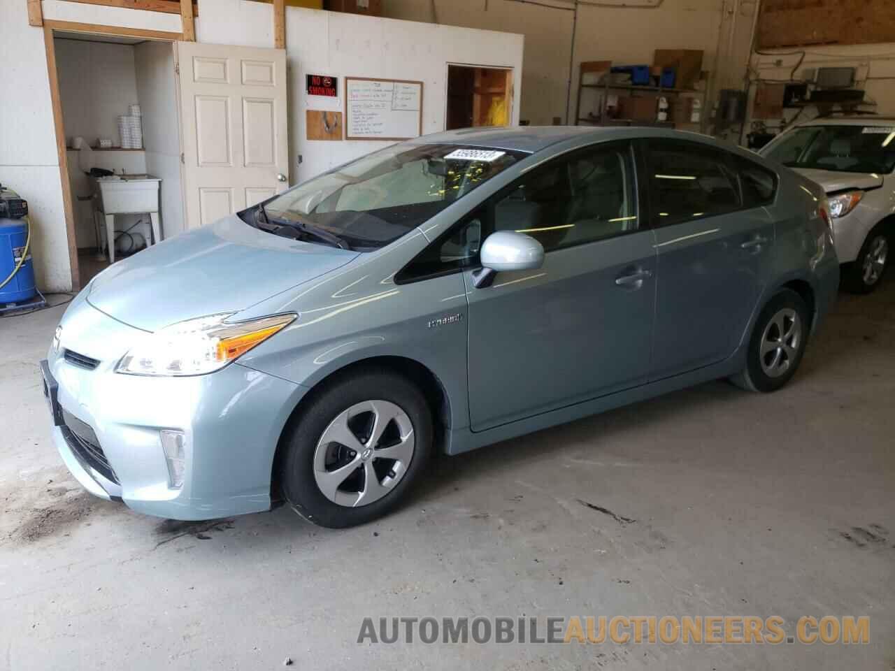 JTDKN3DU8F1883633 TOYOTA PRIUS 2015