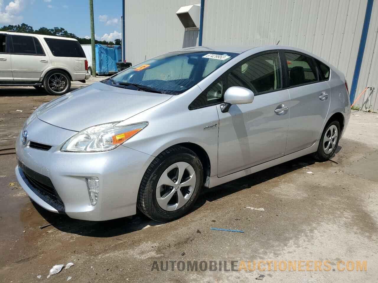 JTDKN3DU8F1886743 TOYOTA PRIUS 2015