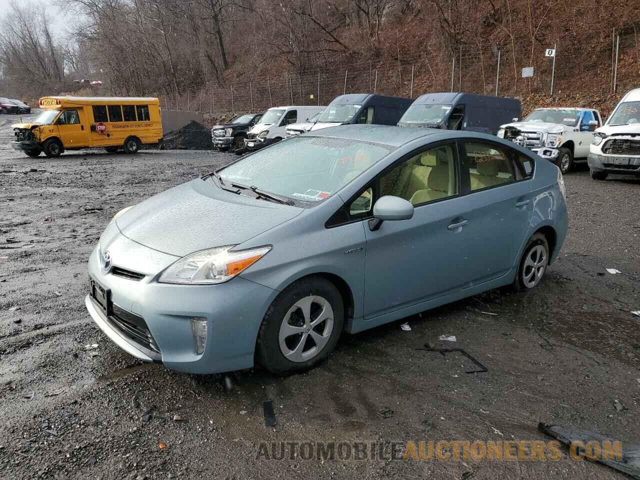 JTDKN3DU8F1889402 TOYOTA PRIUS 2015