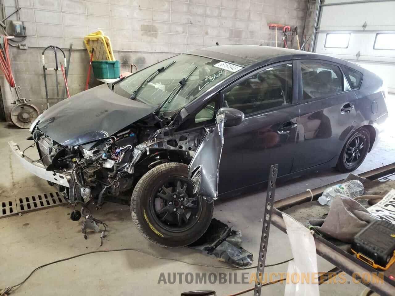 JTDKN3DU8F1889920 TOYOTA PRIUS 2015