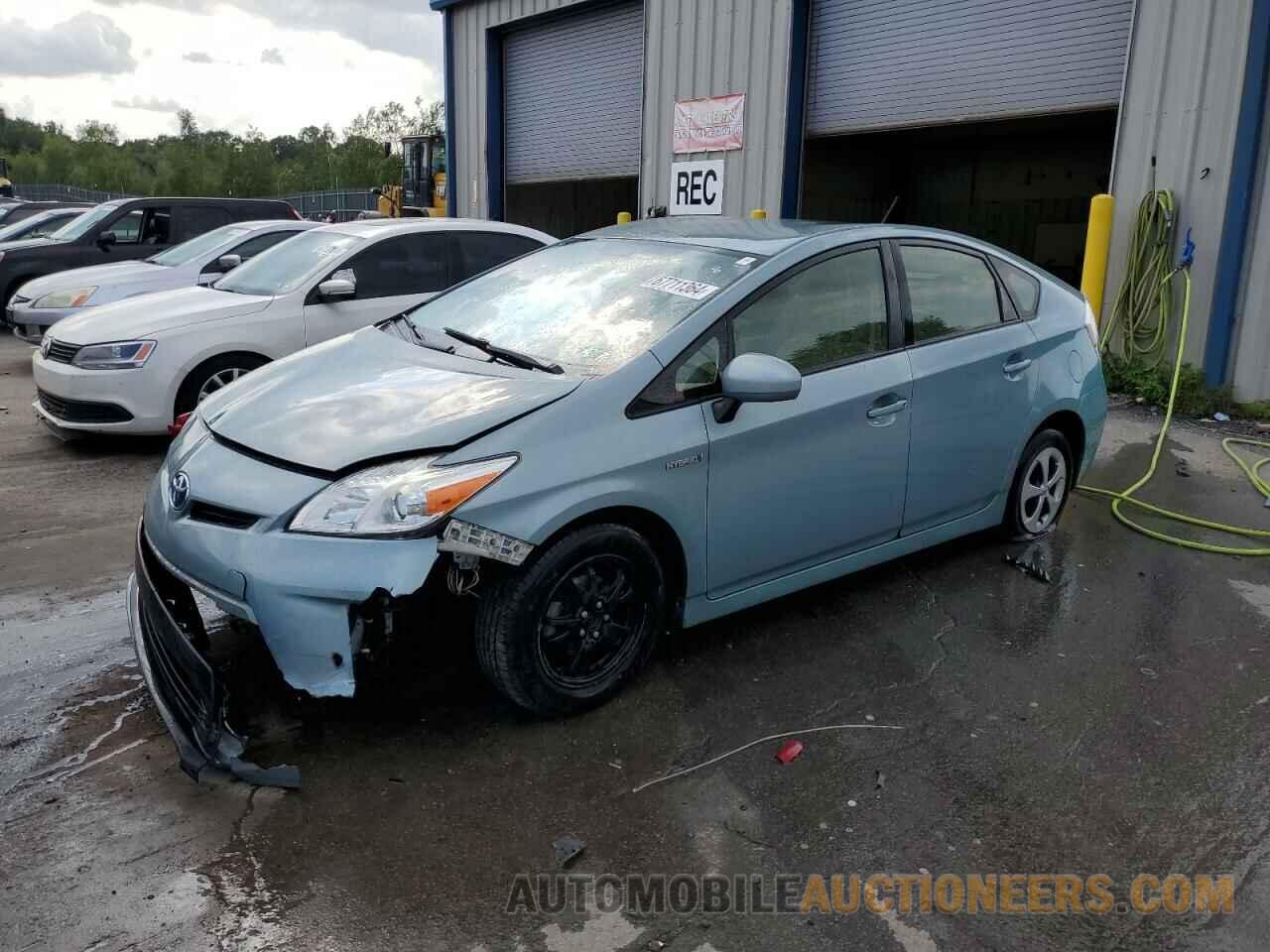 JTDKN3DU8F1890257 TOYOTA PRIUS 2015