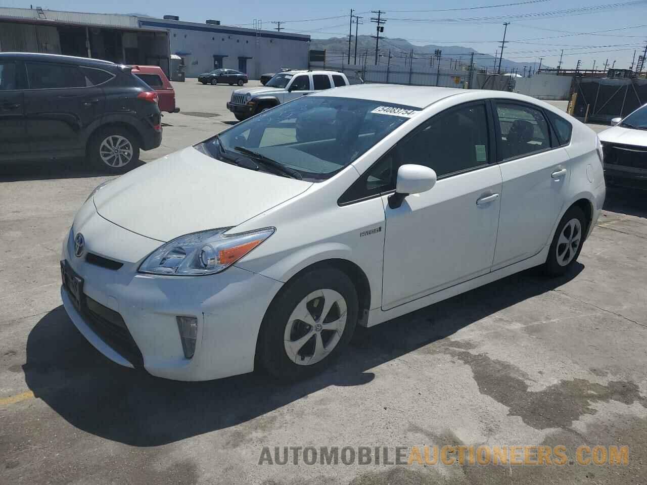 JTDKN3DU8F1904867 TOYOTA PRIUS 2015