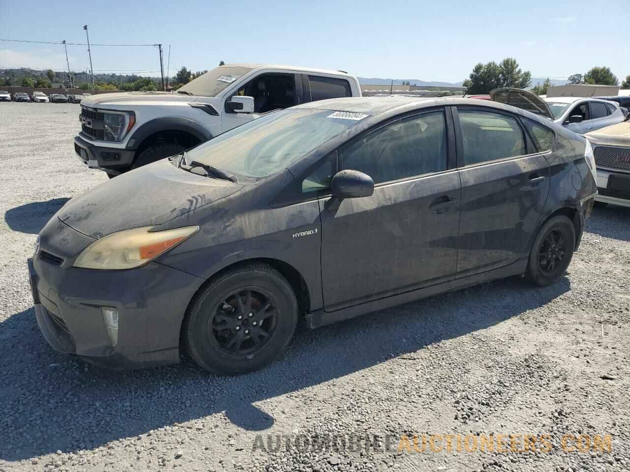 JTDKN3DU8F1910457 TOYOTA PRIUS 2015