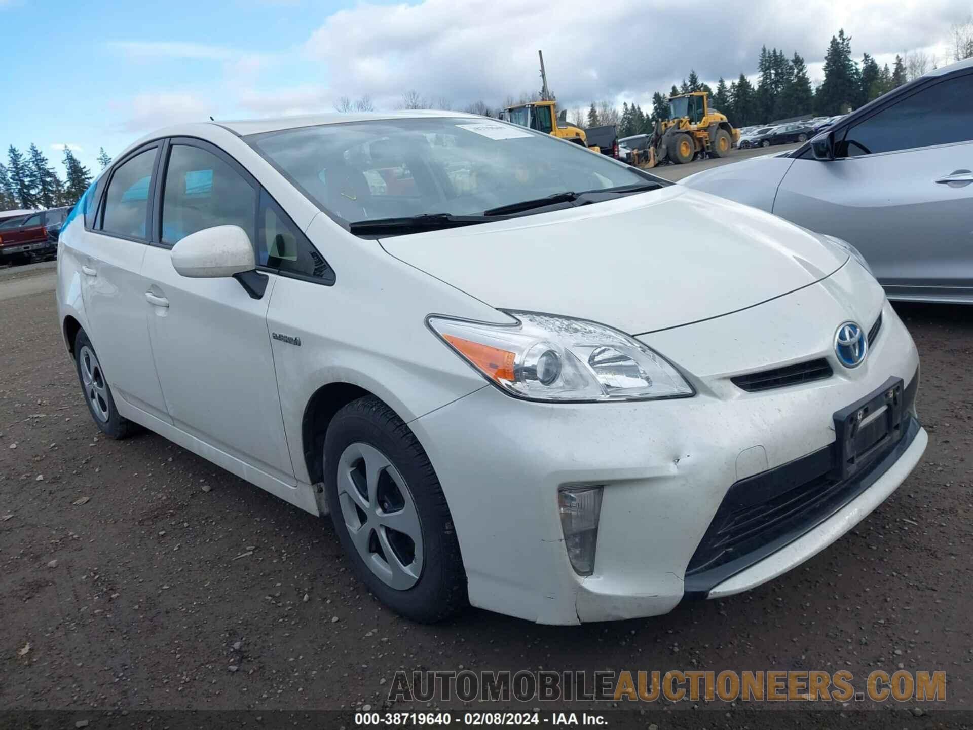 JTDKN3DU8F1915304 TOYOTA PRIUS 2015