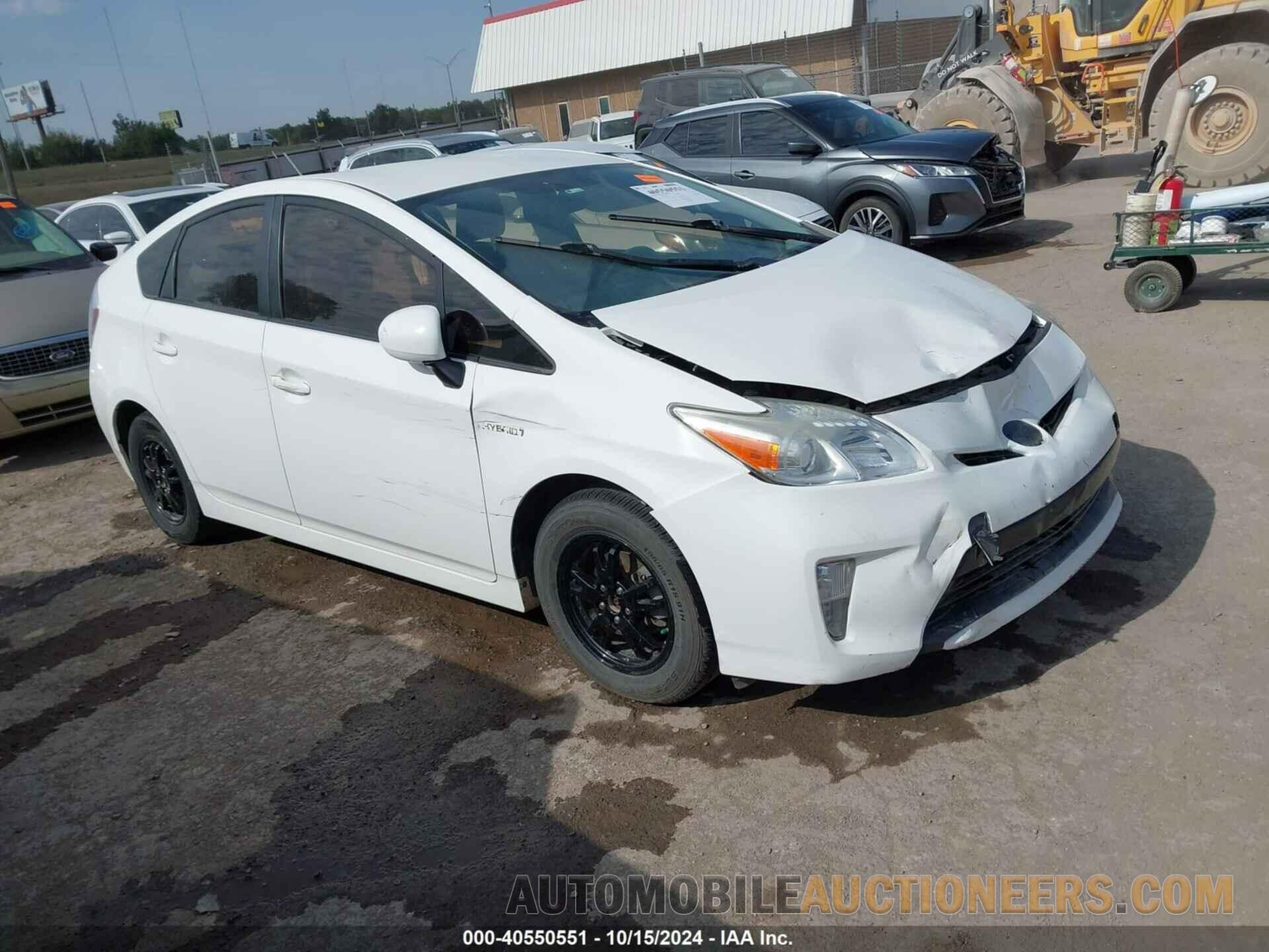 JTDKN3DU8F1918901 TOYOTA PRIUS 2015