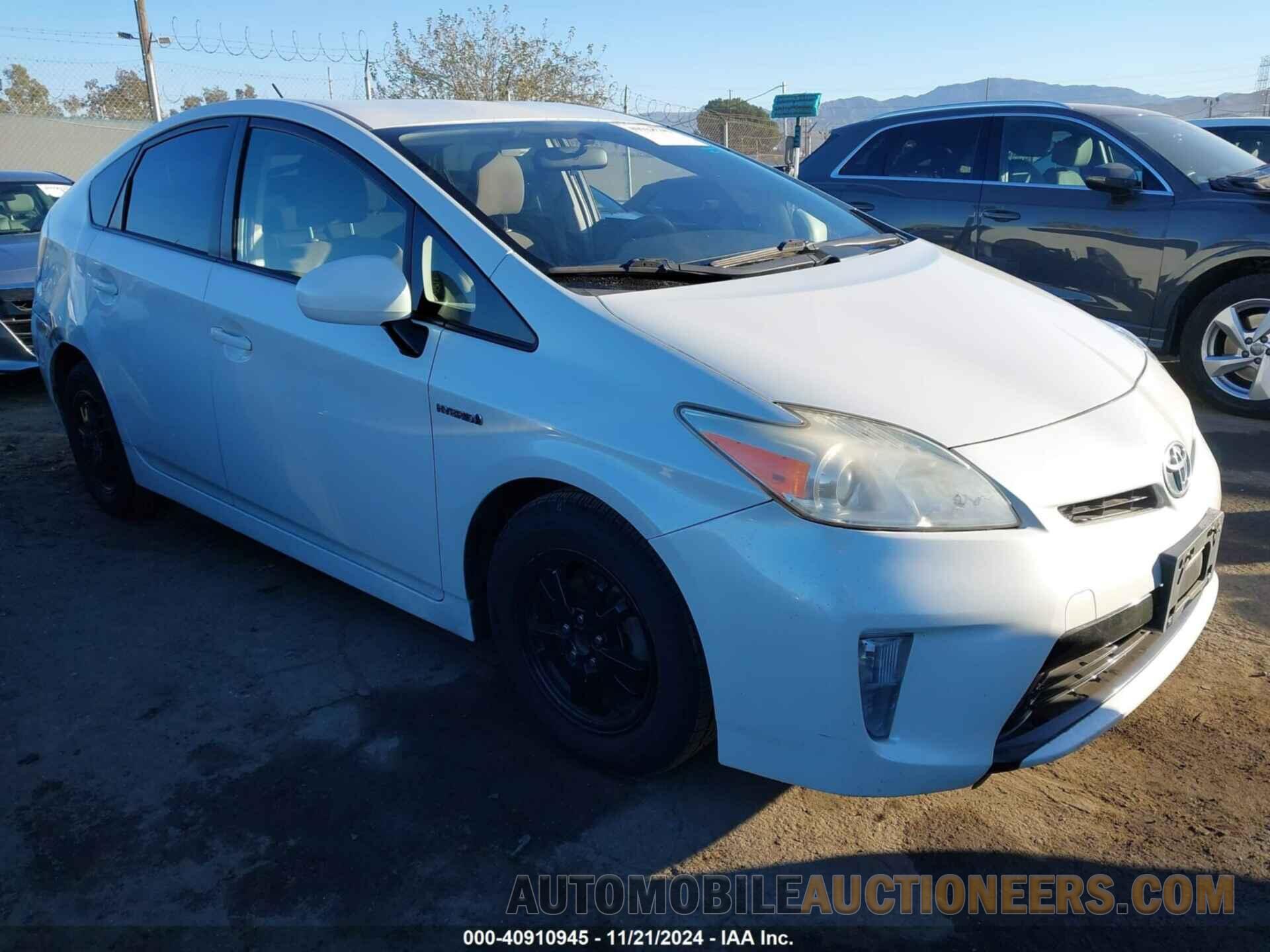 JTDKN3DU8F1928750 TOYOTA PRIUS 2015