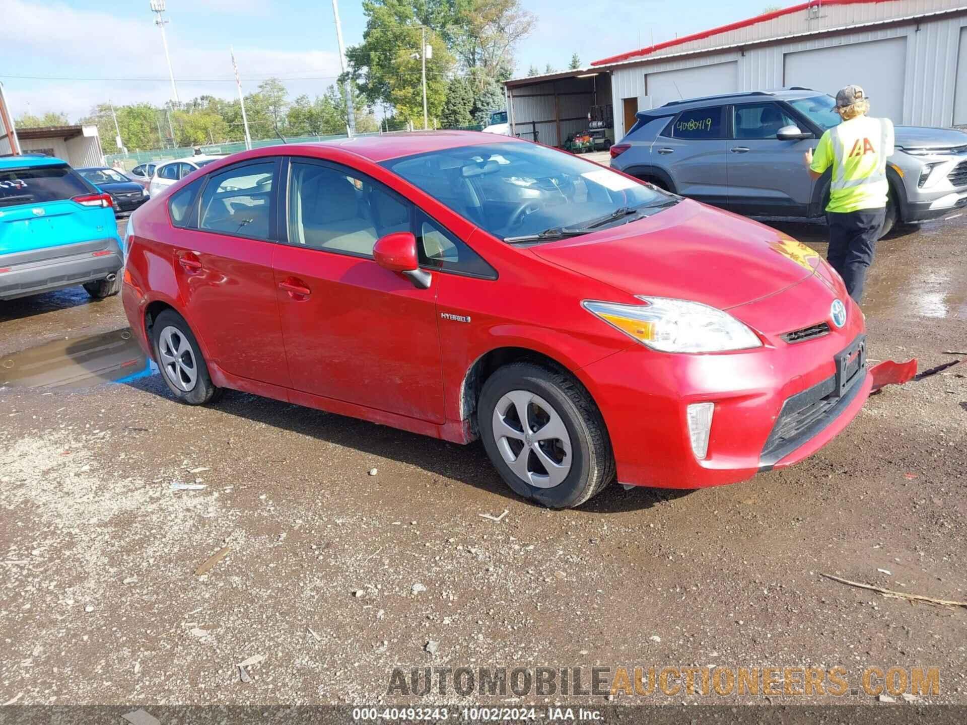 JTDKN3DU8F1945662 TOYOTA PRIUS 2015