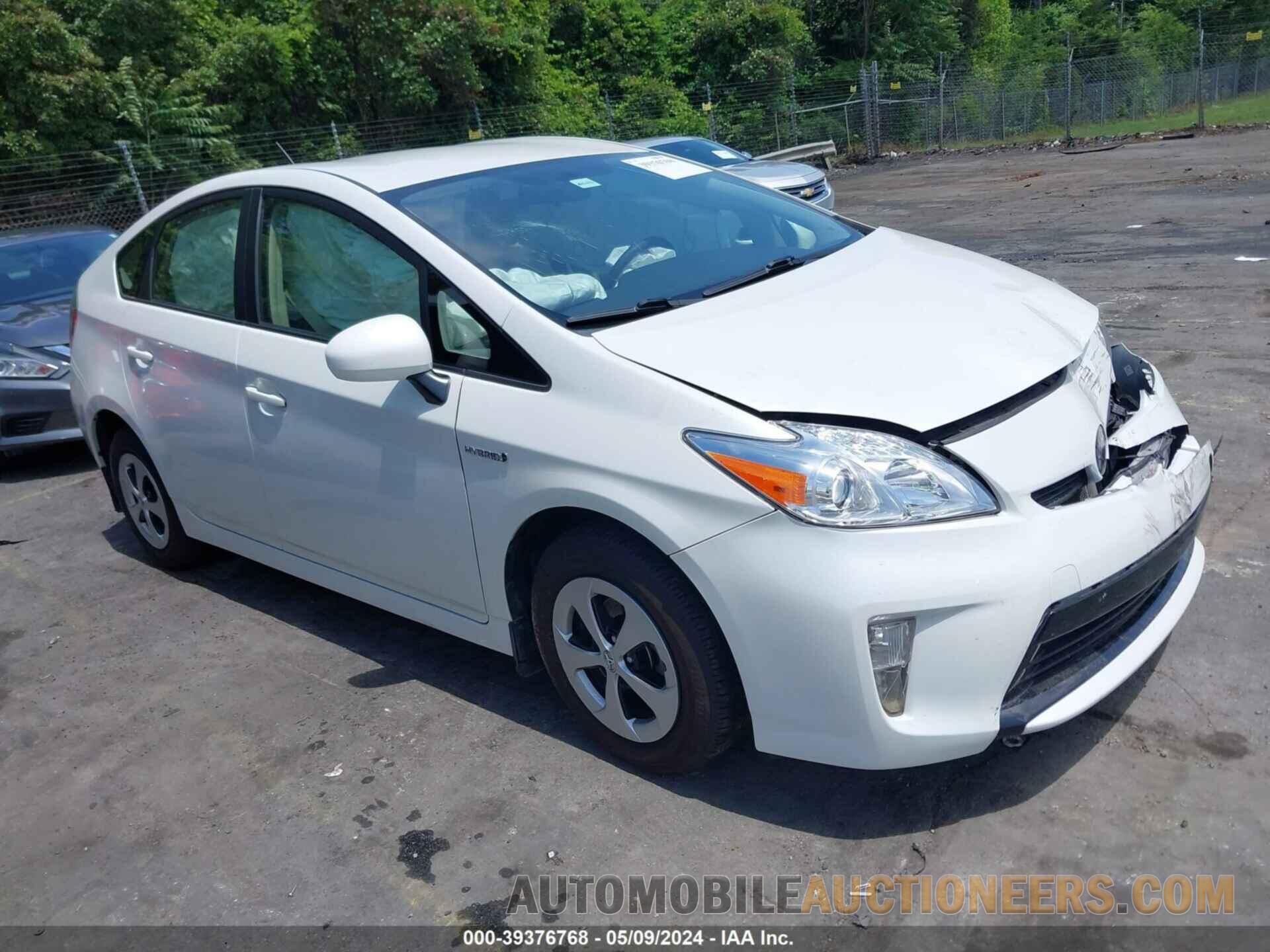 JTDKN3DU8F1950926 TOYOTA PRIUS 2015