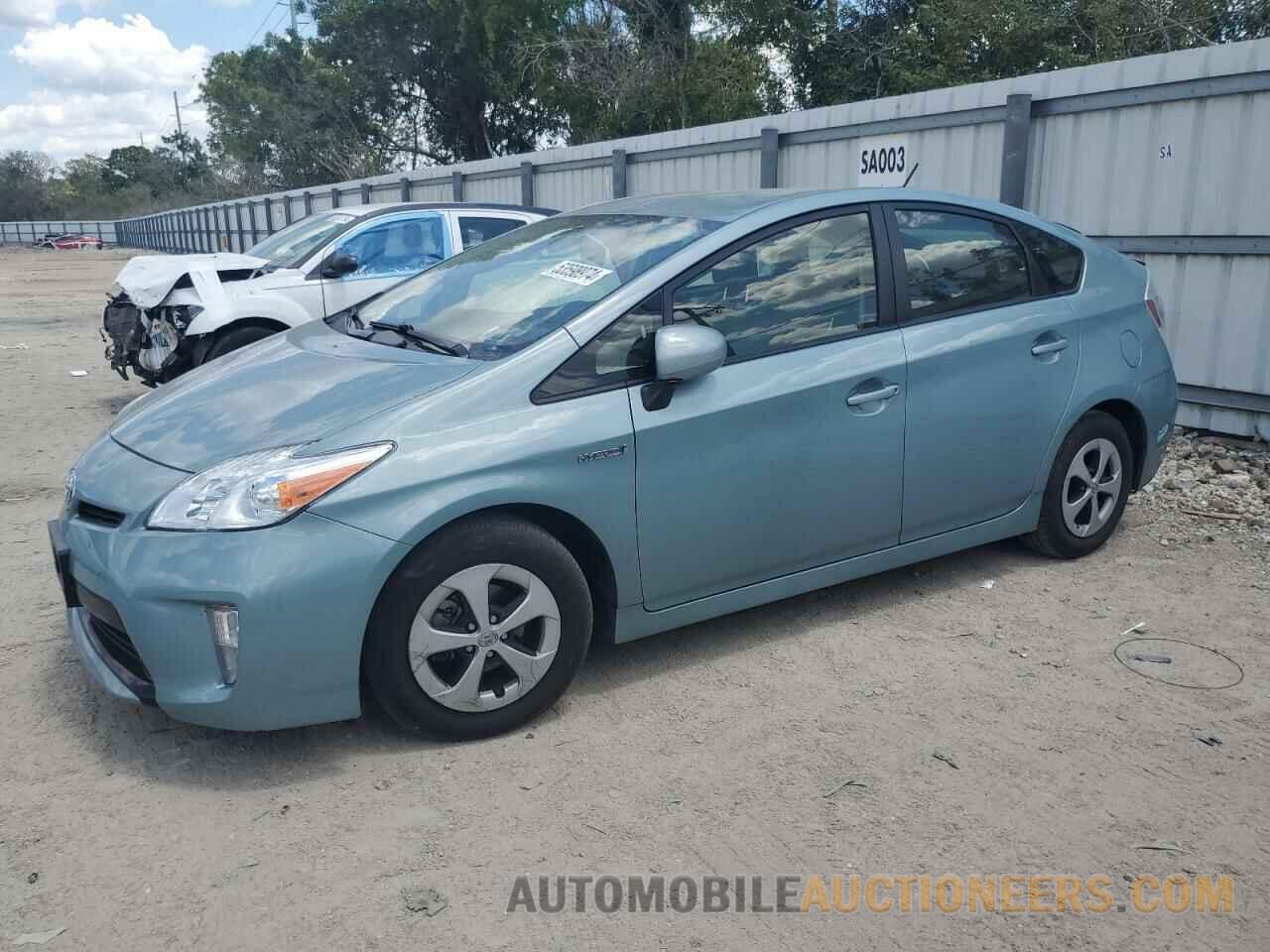 JTDKN3DU8F1968049 TOYOTA PRIUS 2015