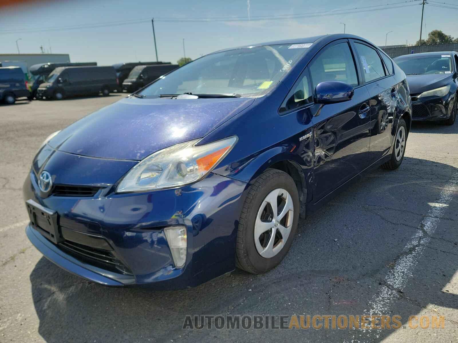 JTDKN3DU8F1972215 Toyota Prius 2015