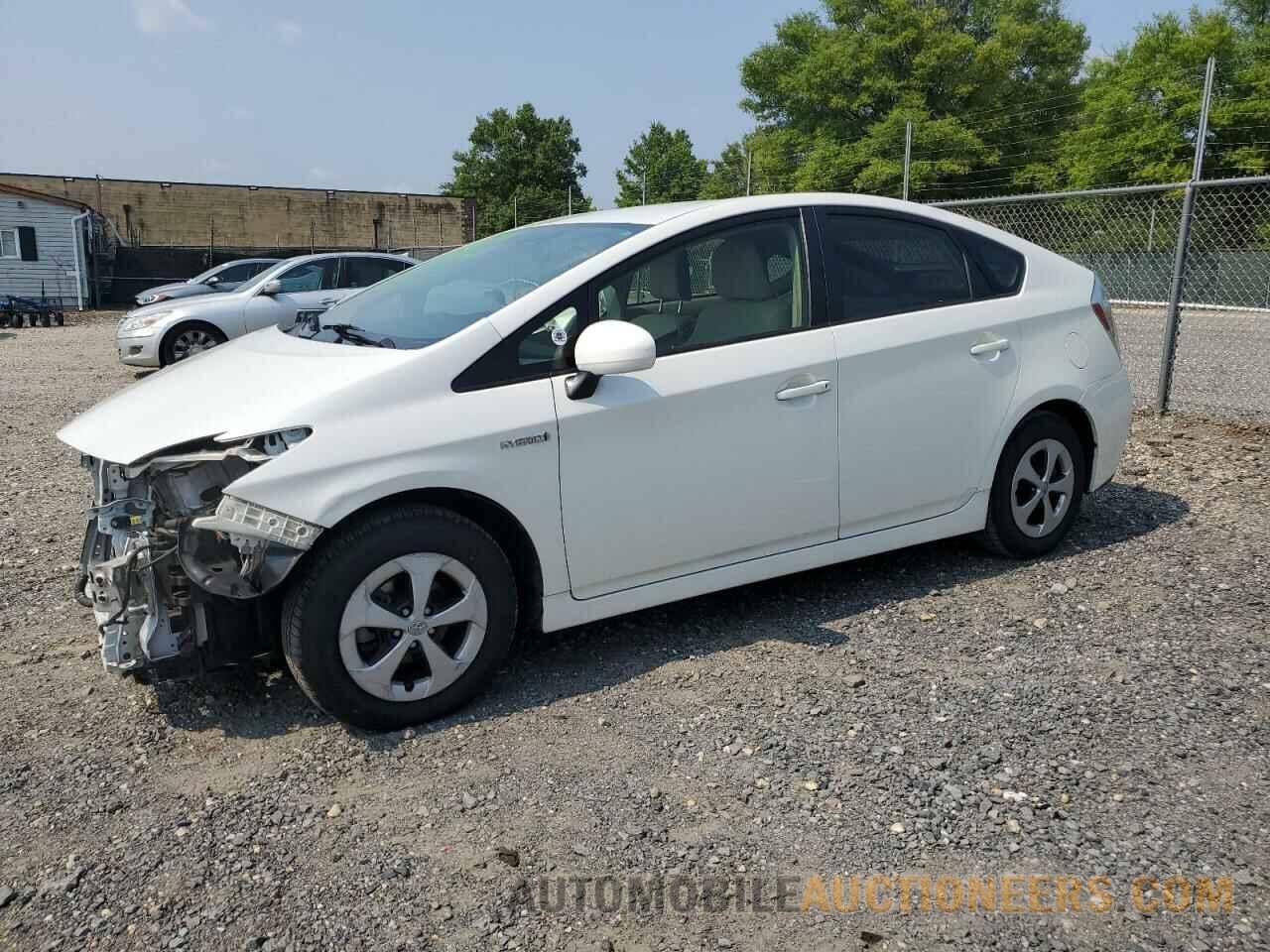 JTDKN3DU8F1983036 TOYOTA PRIUS 2015