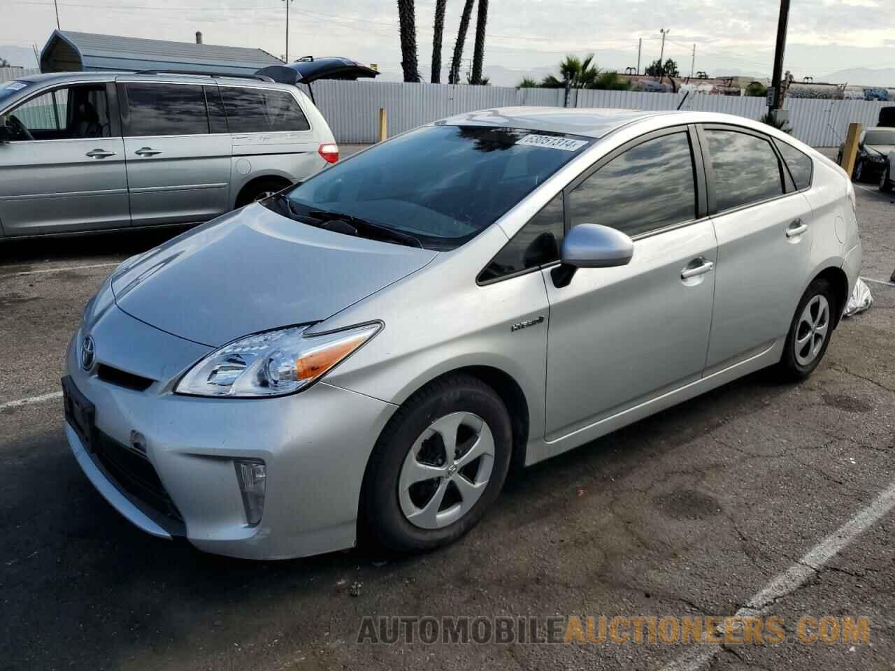 JTDKN3DU8F1986213 TOYOTA PRIUS 2015